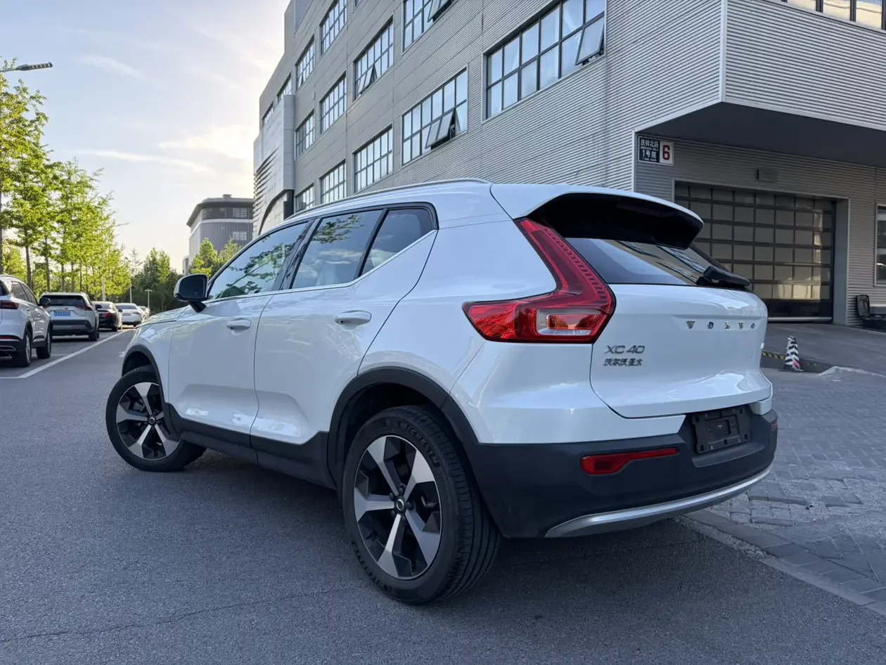 Volvo XC40