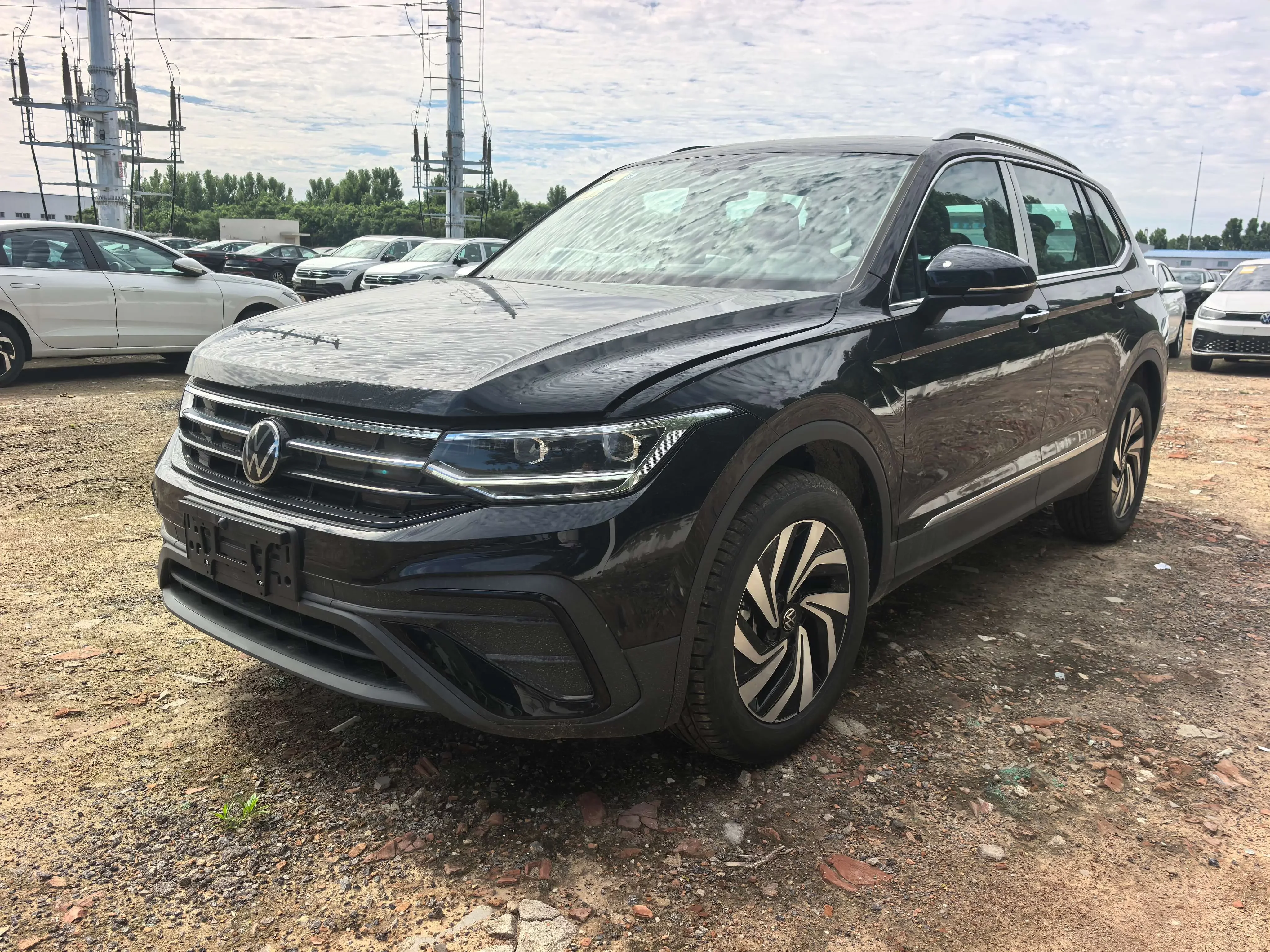 Volkswagen Tiguan L