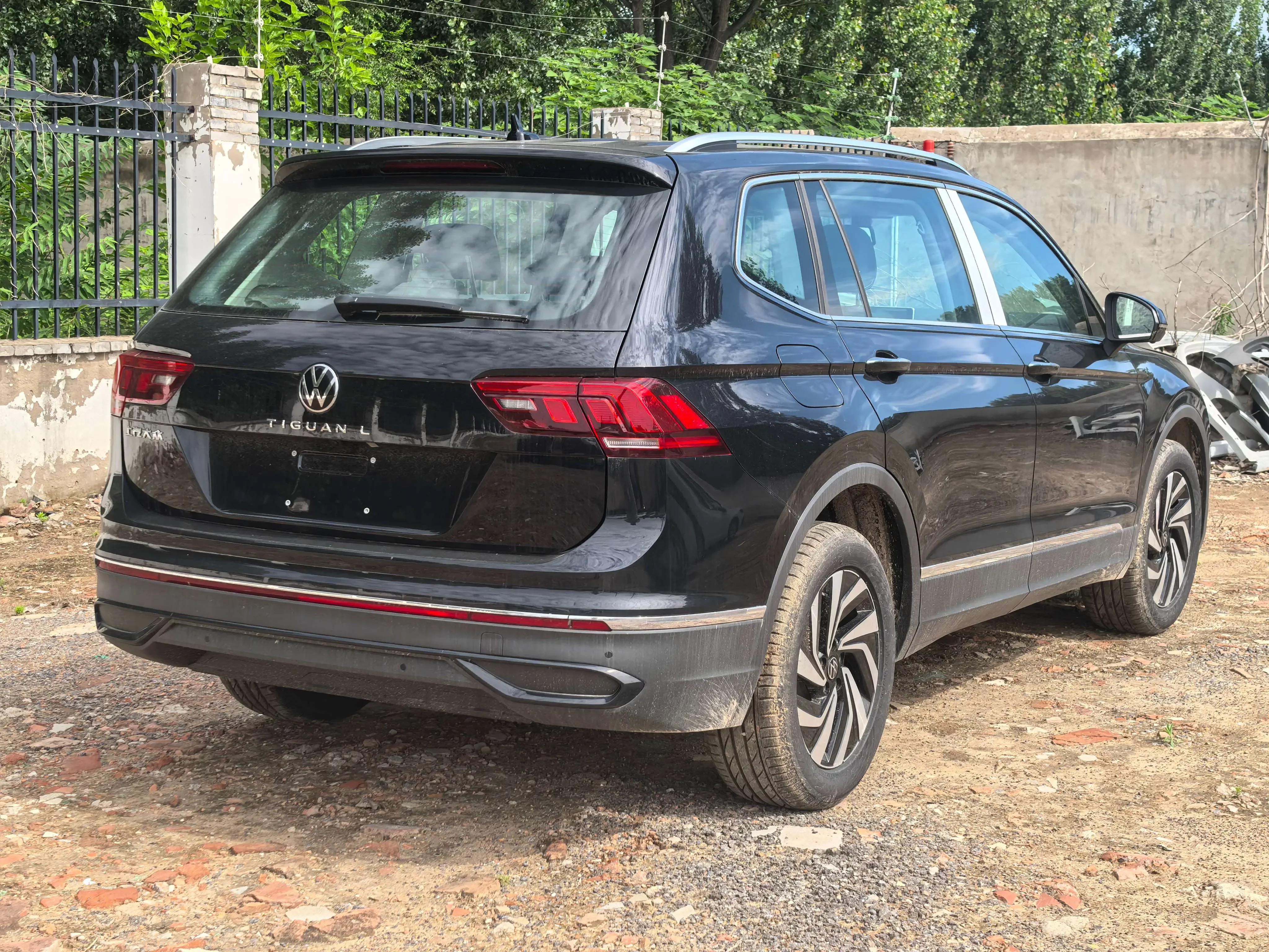 Volkswagen Tiguan L