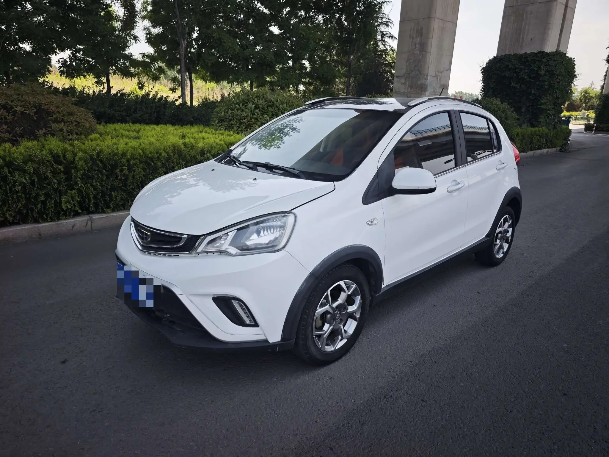 Geely Vision X1