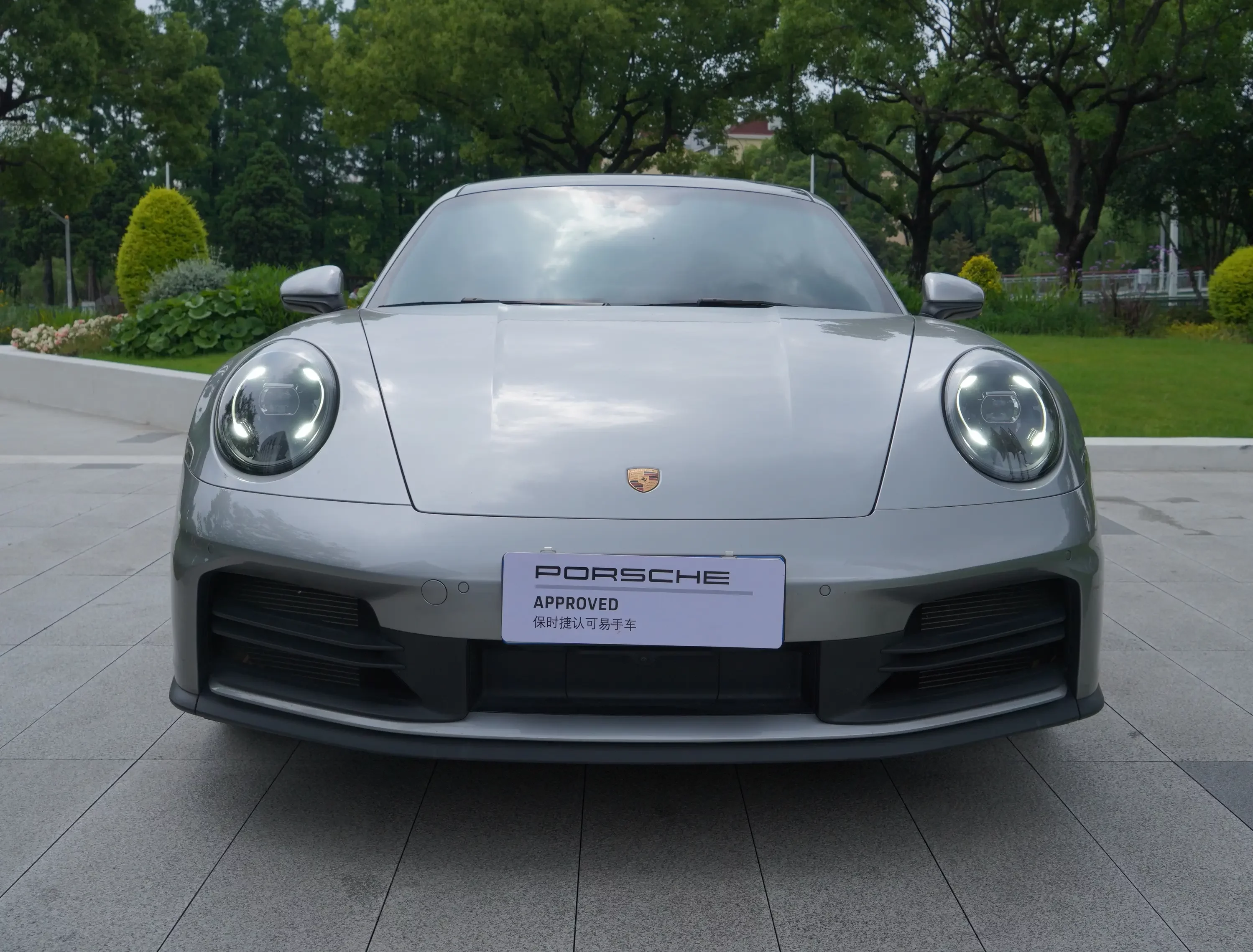 Porsche 911