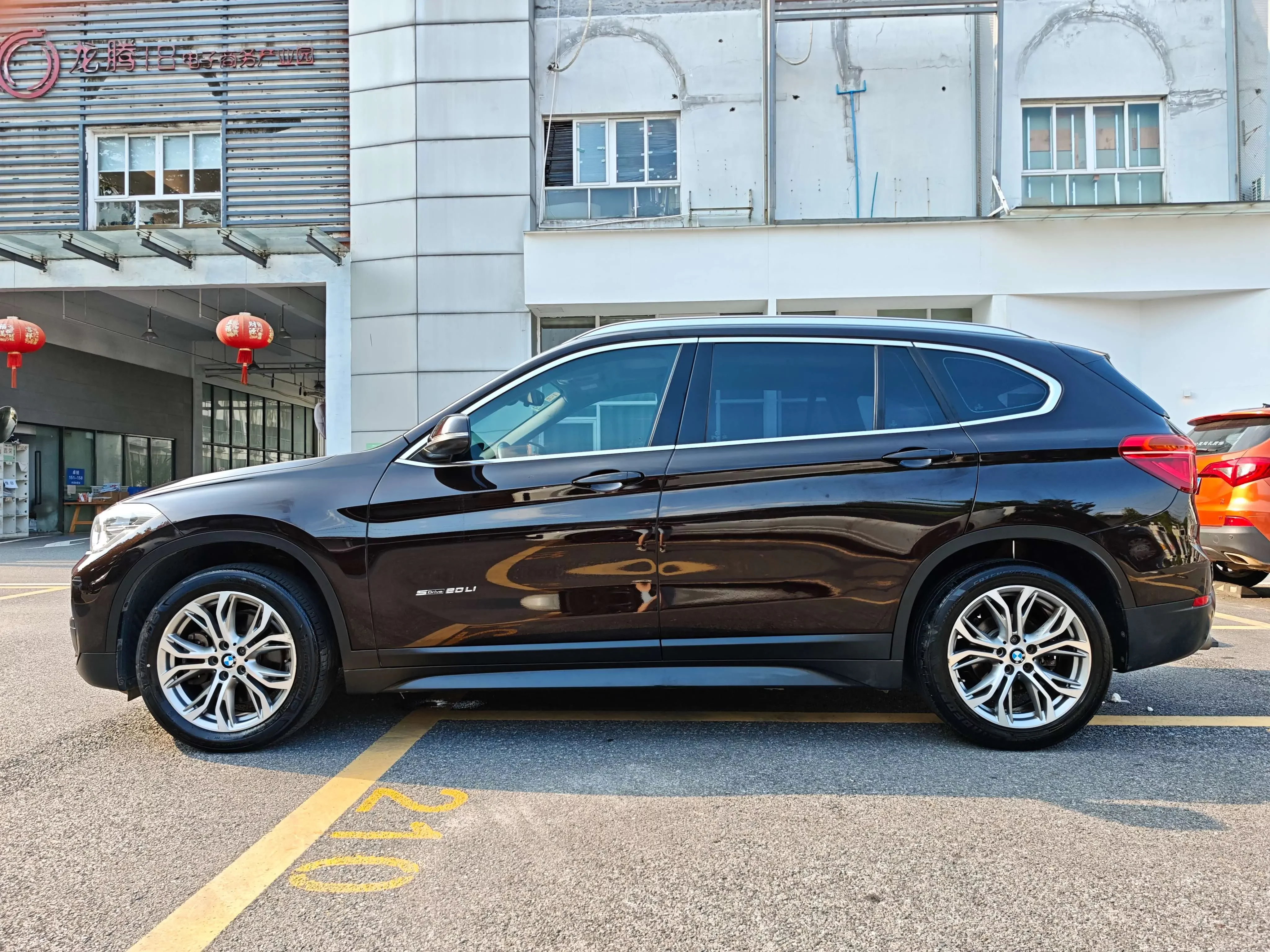 BMW X1