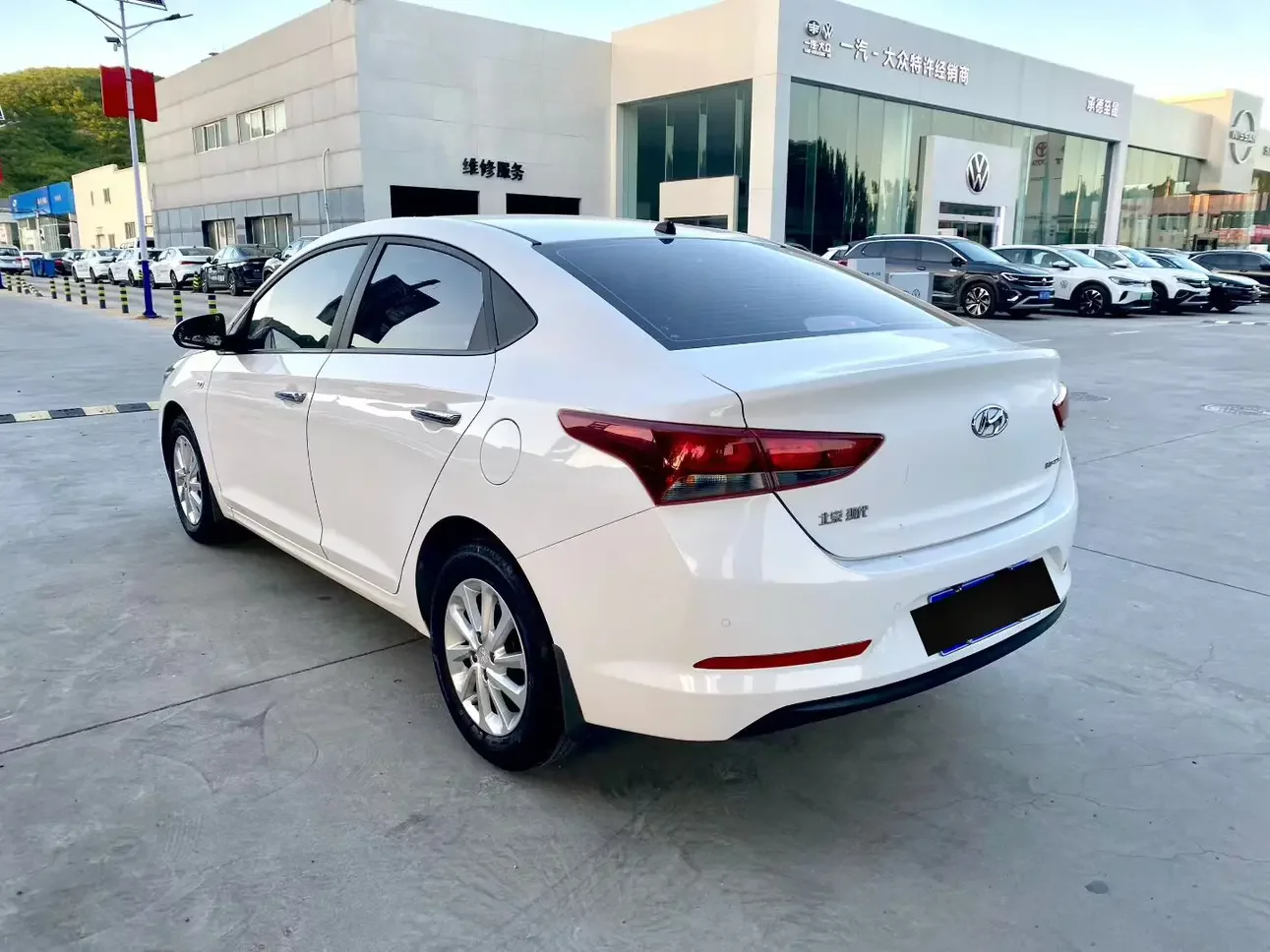 Hyundai Accept