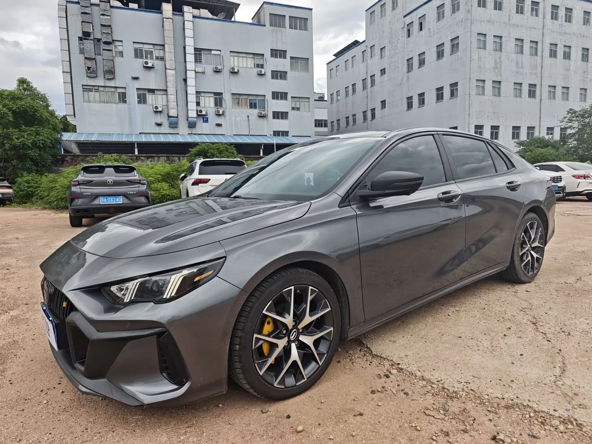 GAC Trumpchi Empow  из Китая