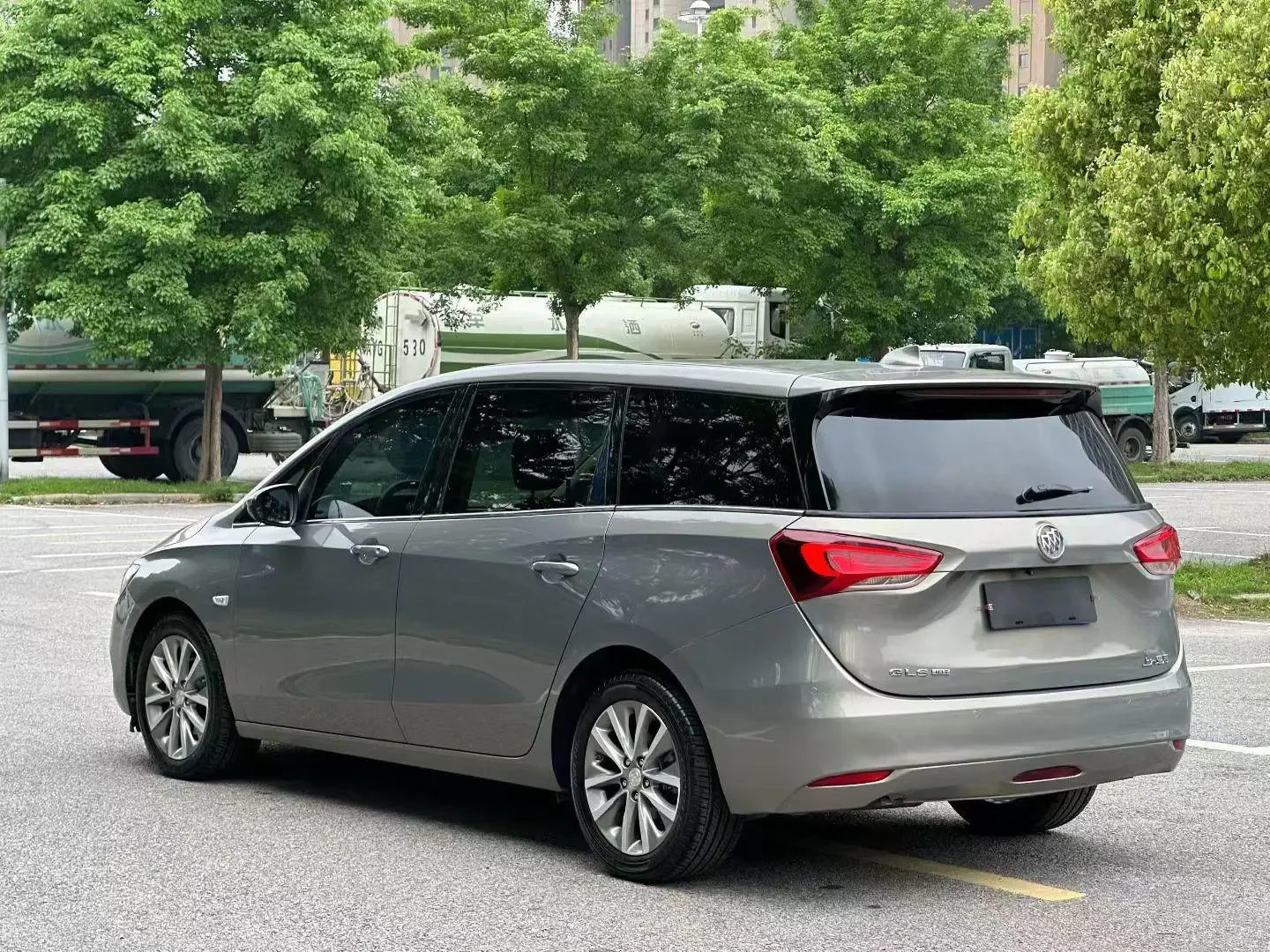 Buick GL6