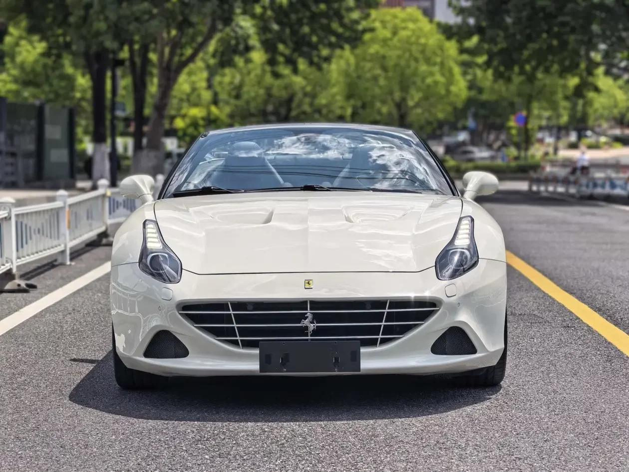 Ferrari California T