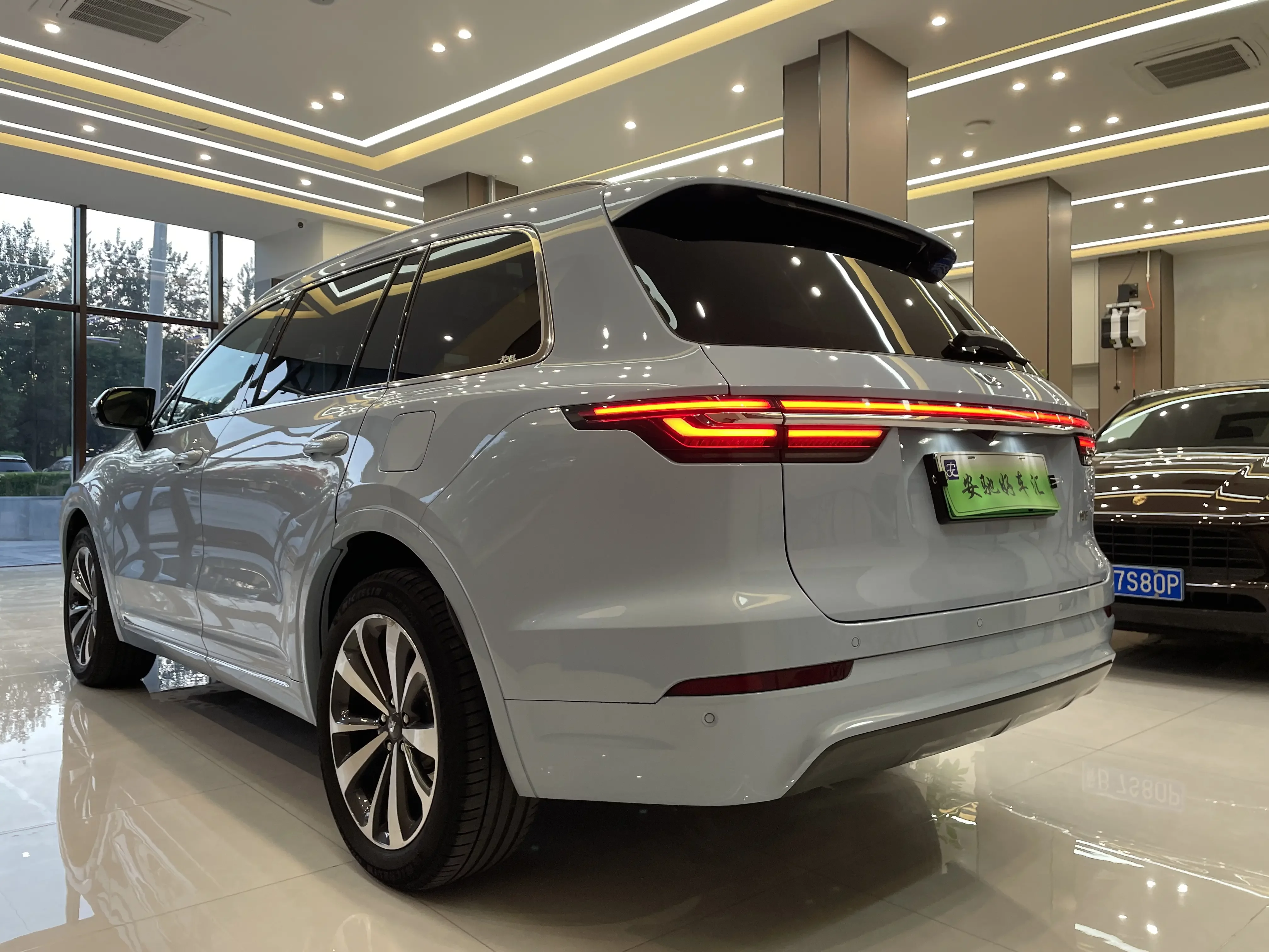 Lixiang ONE
