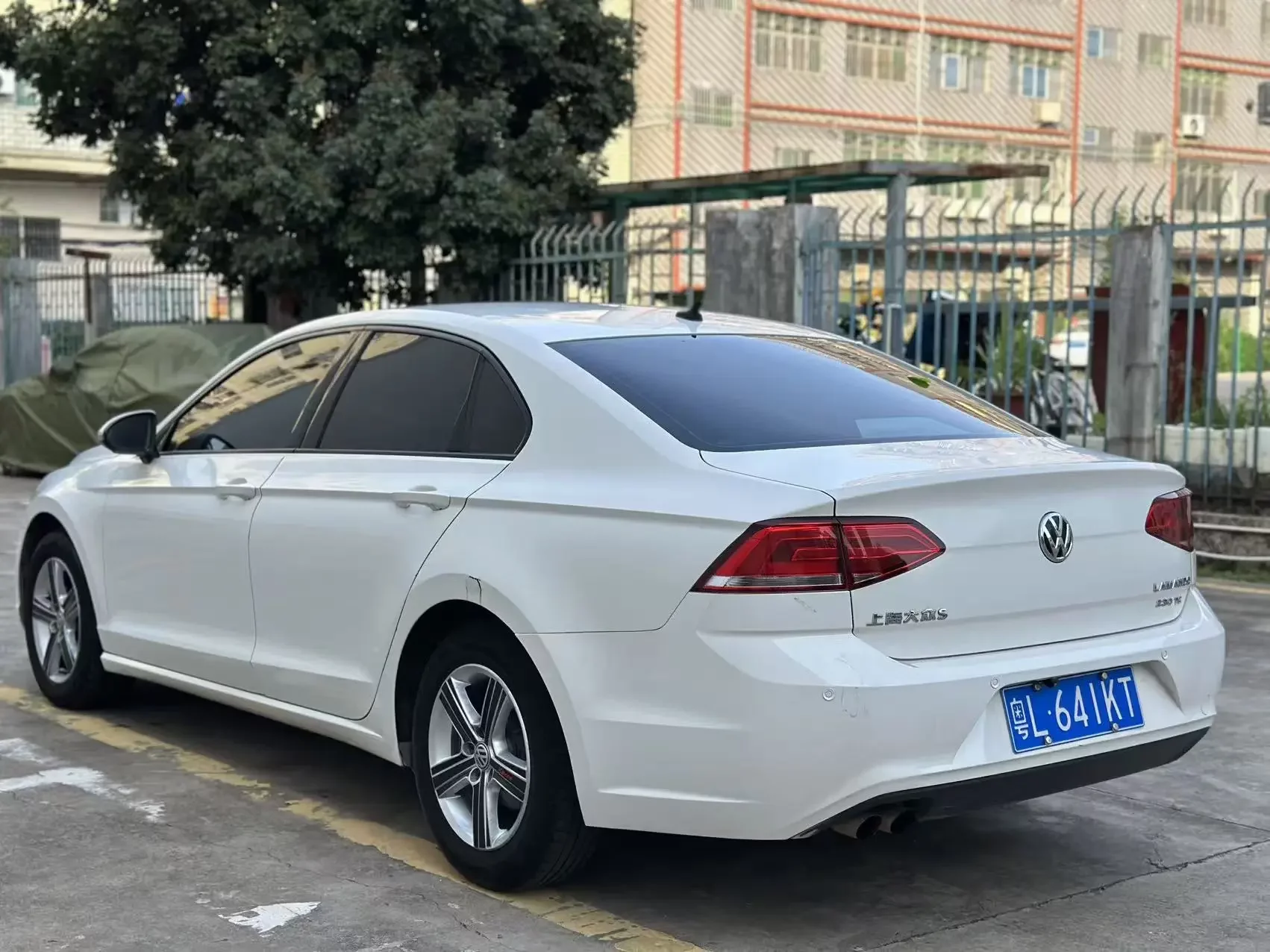 Volkswagen Lamando