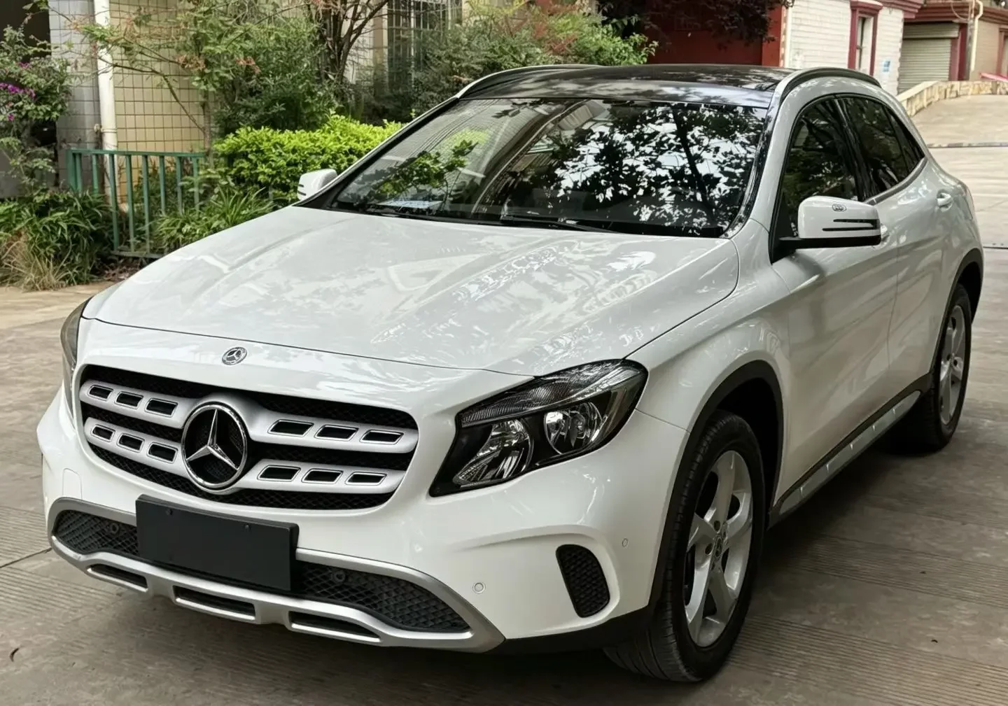 Mercedes-Benz GLA