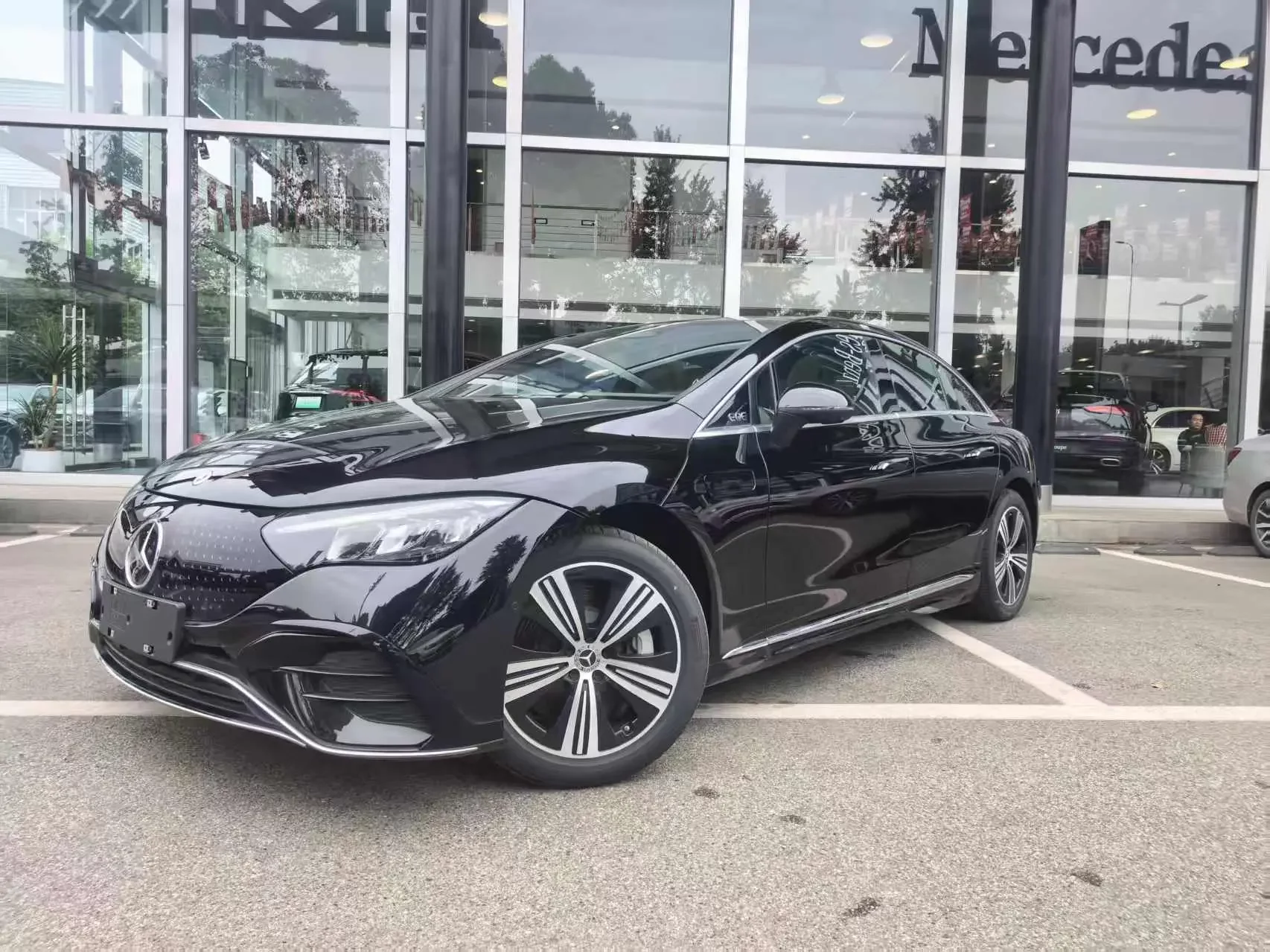 Mercedes-Benz EQE