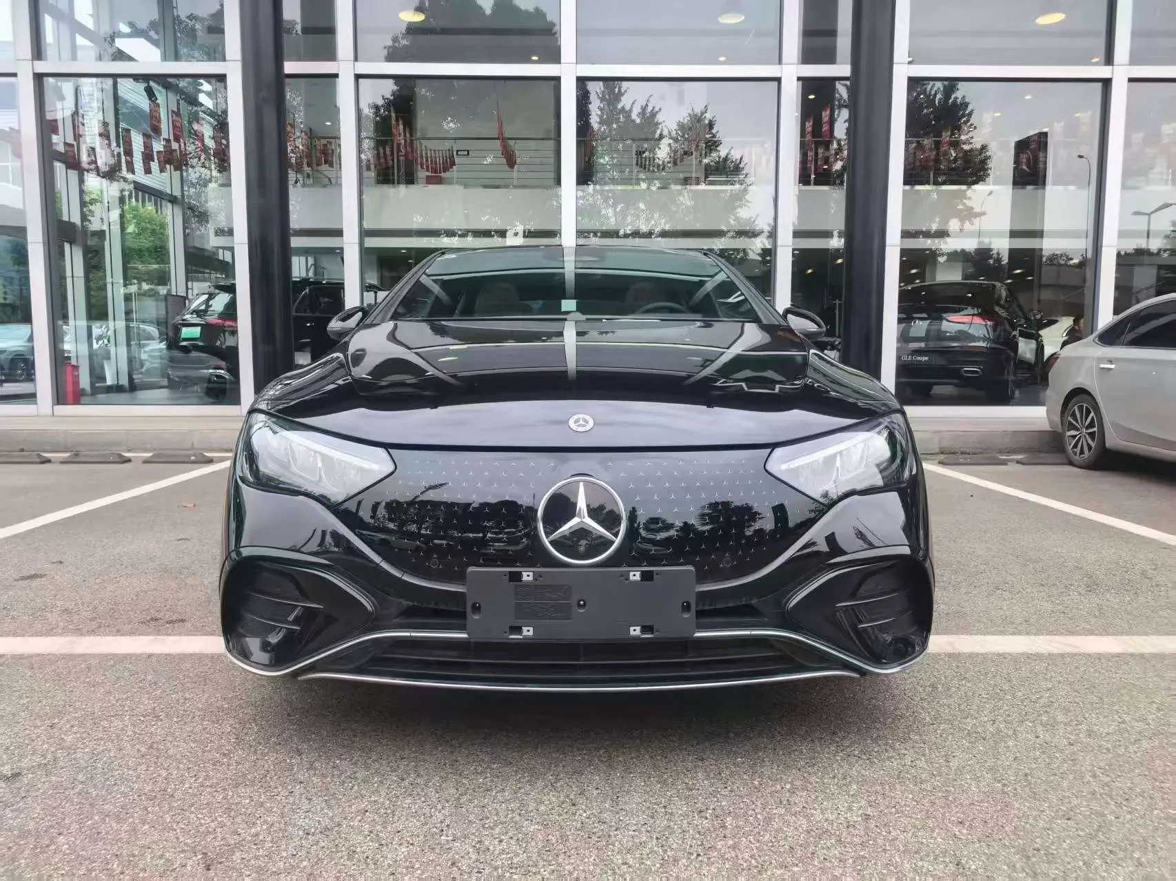 Mercedes-Benz EQE