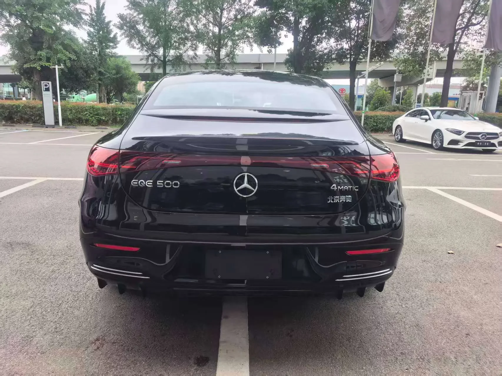 Mercedes-Benz EQE