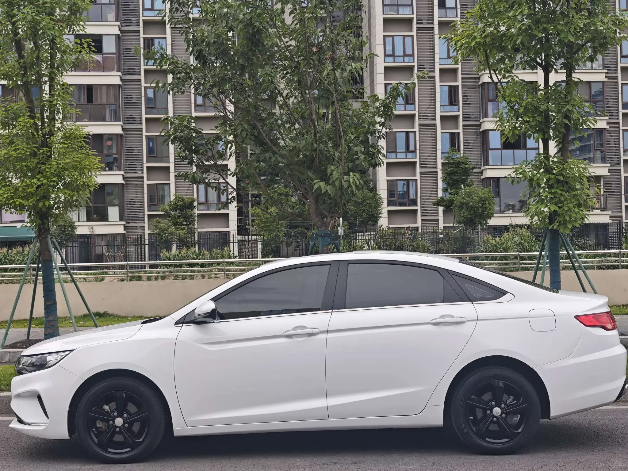 Geely Emgrand GL