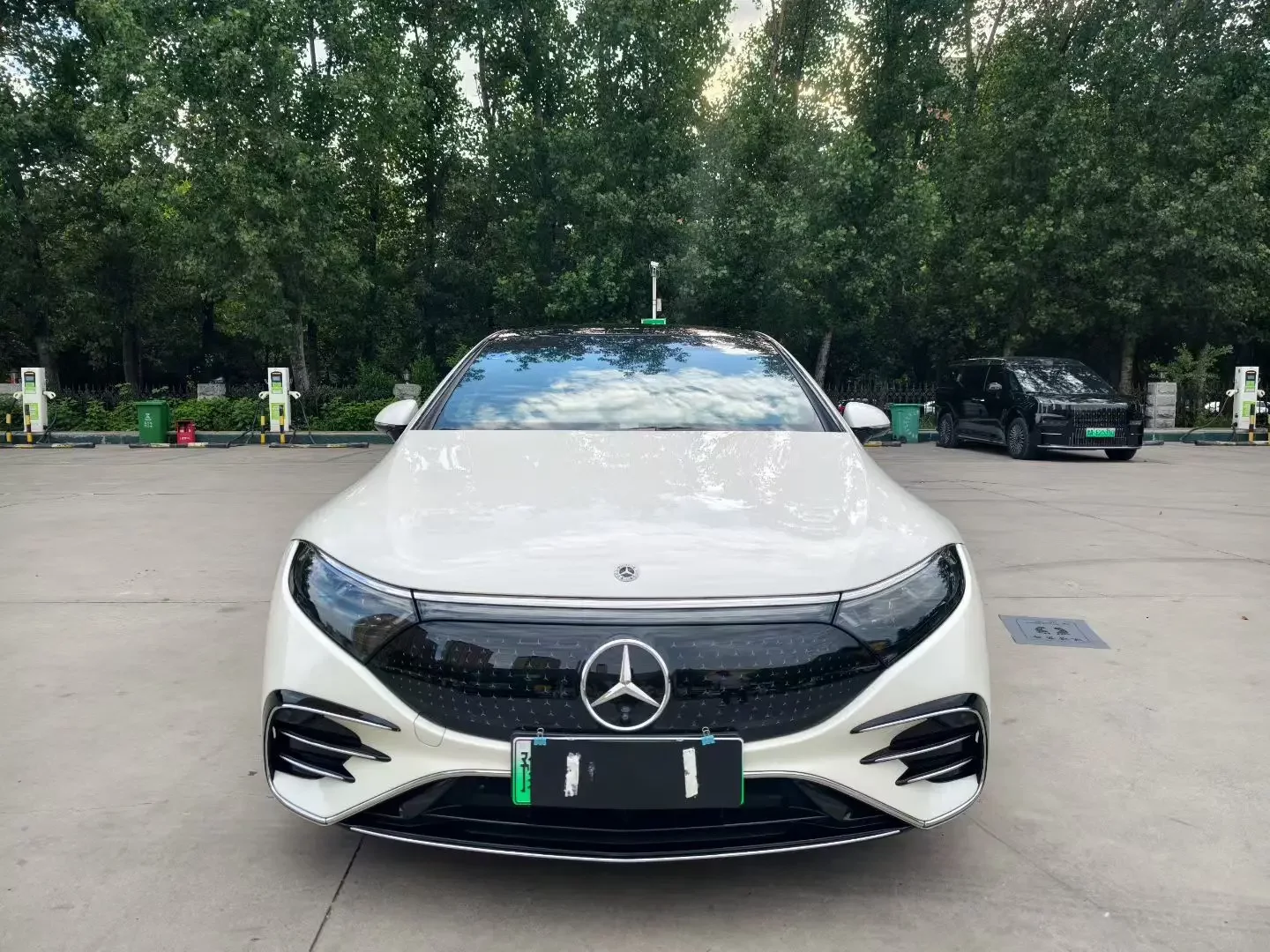 Mercedes-Benz EQS