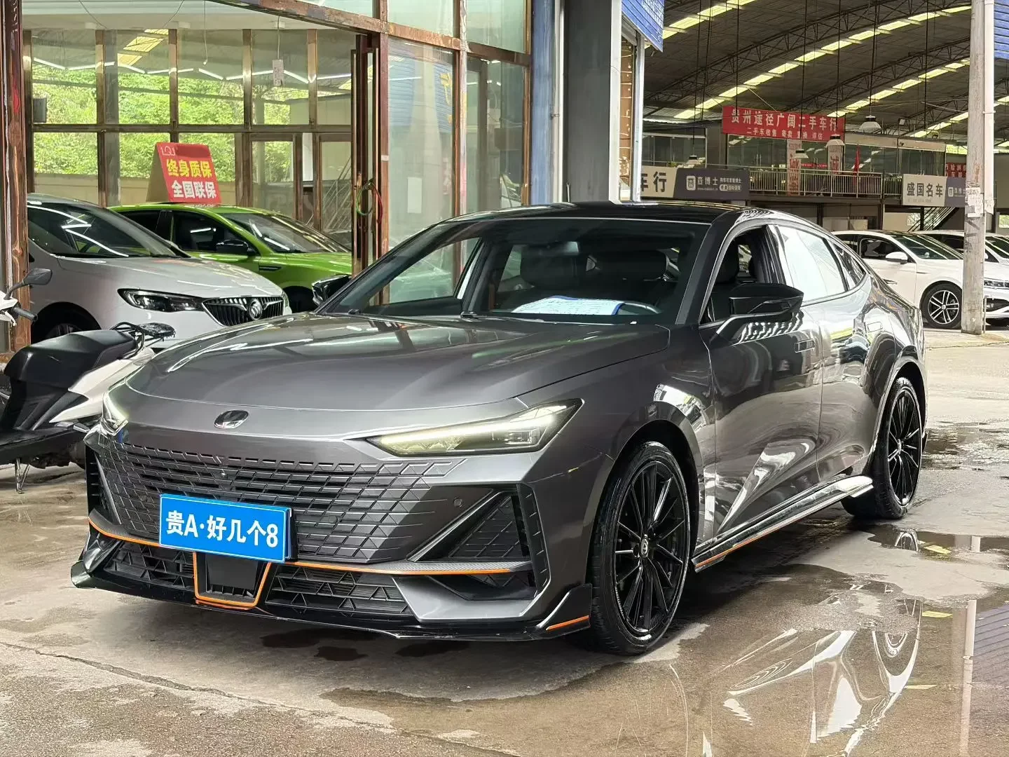 Changan UNI-V  из Китая