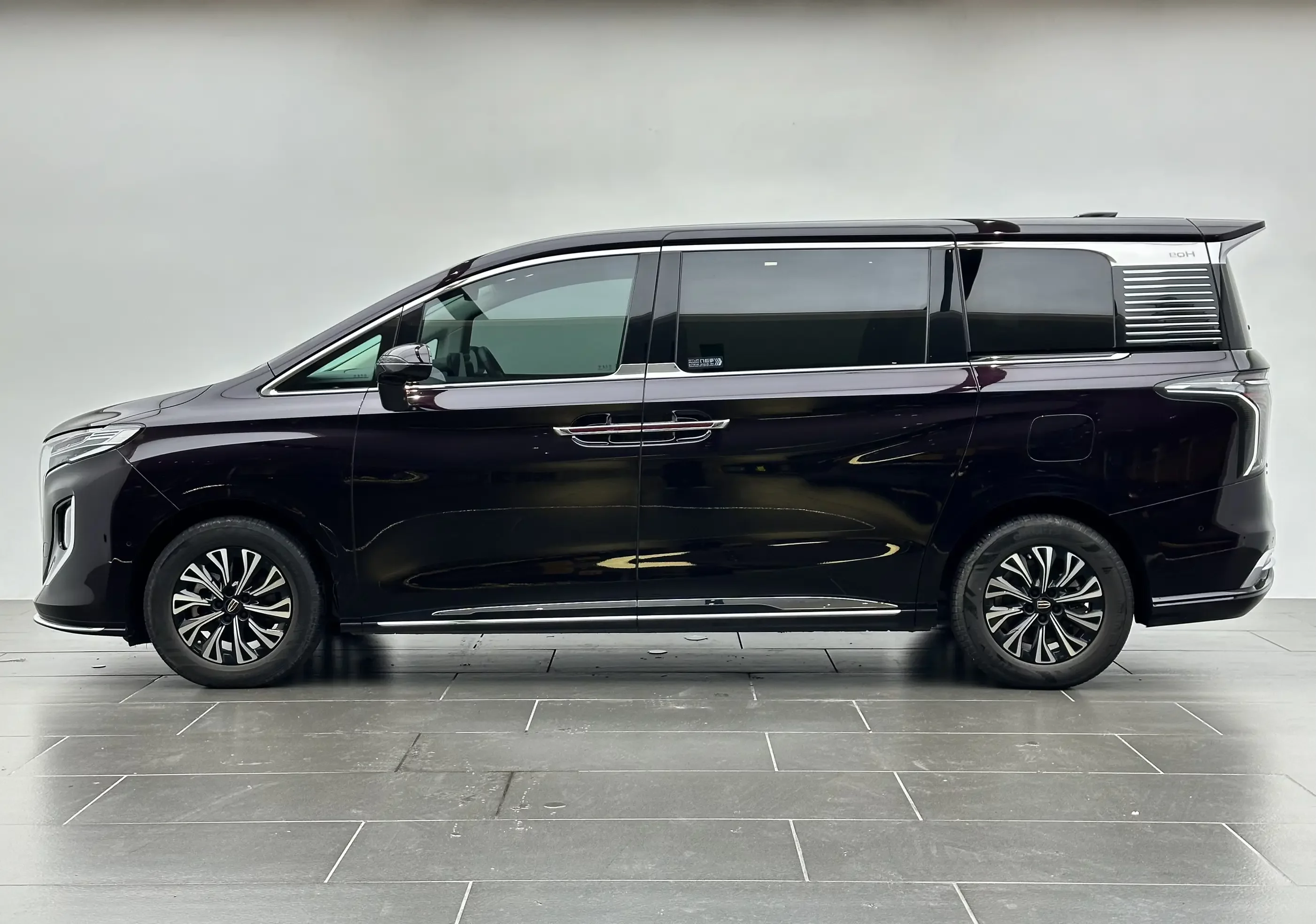 Hongqi HQ9 PHEV