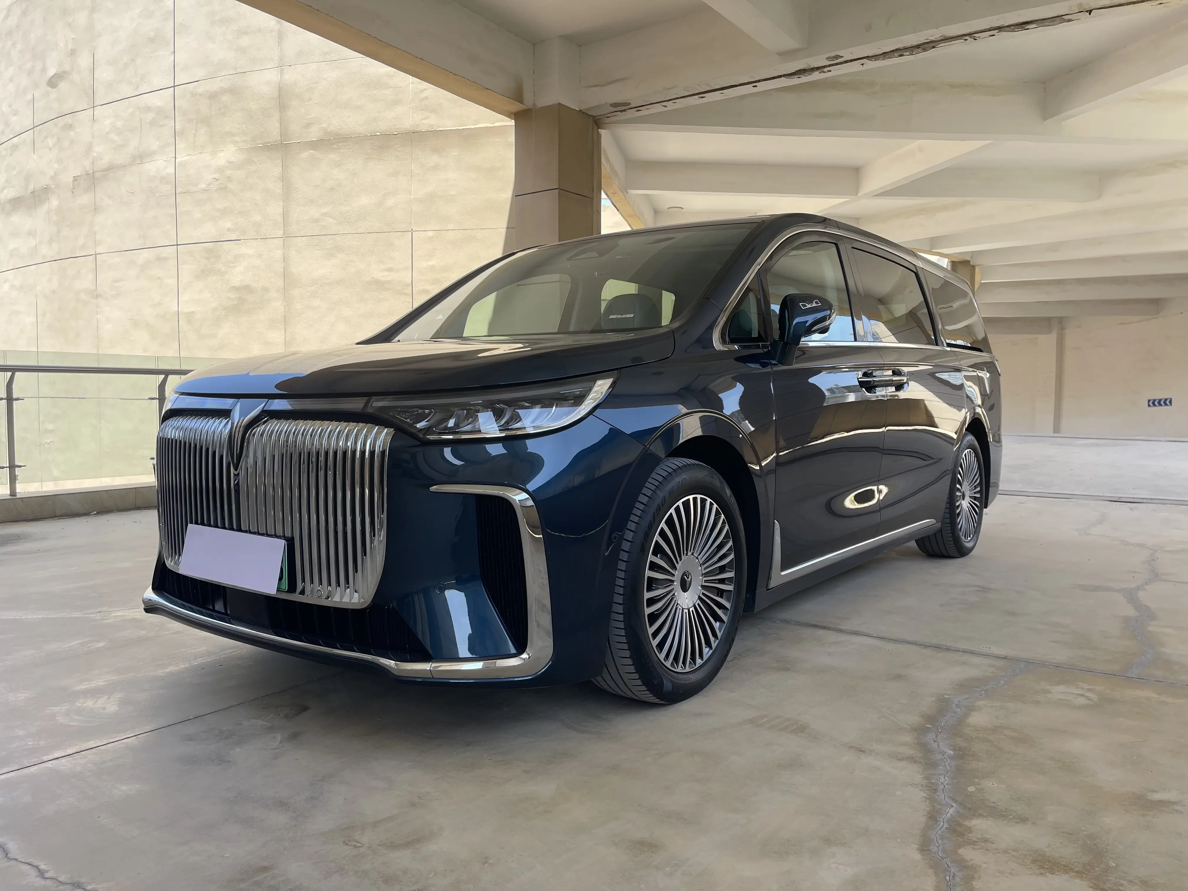 Voyah Lantu Dreamer PHEV