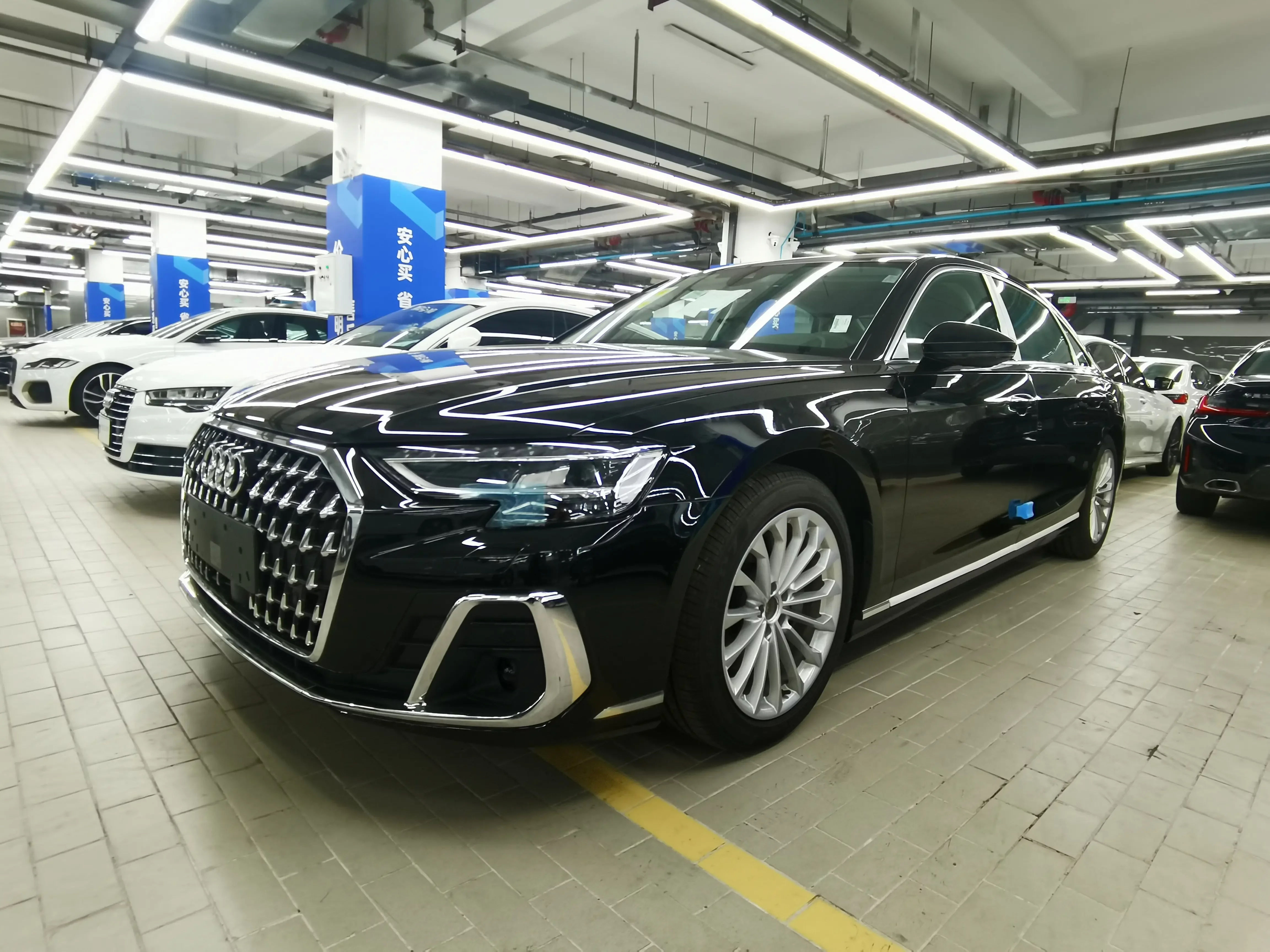 Audi A8