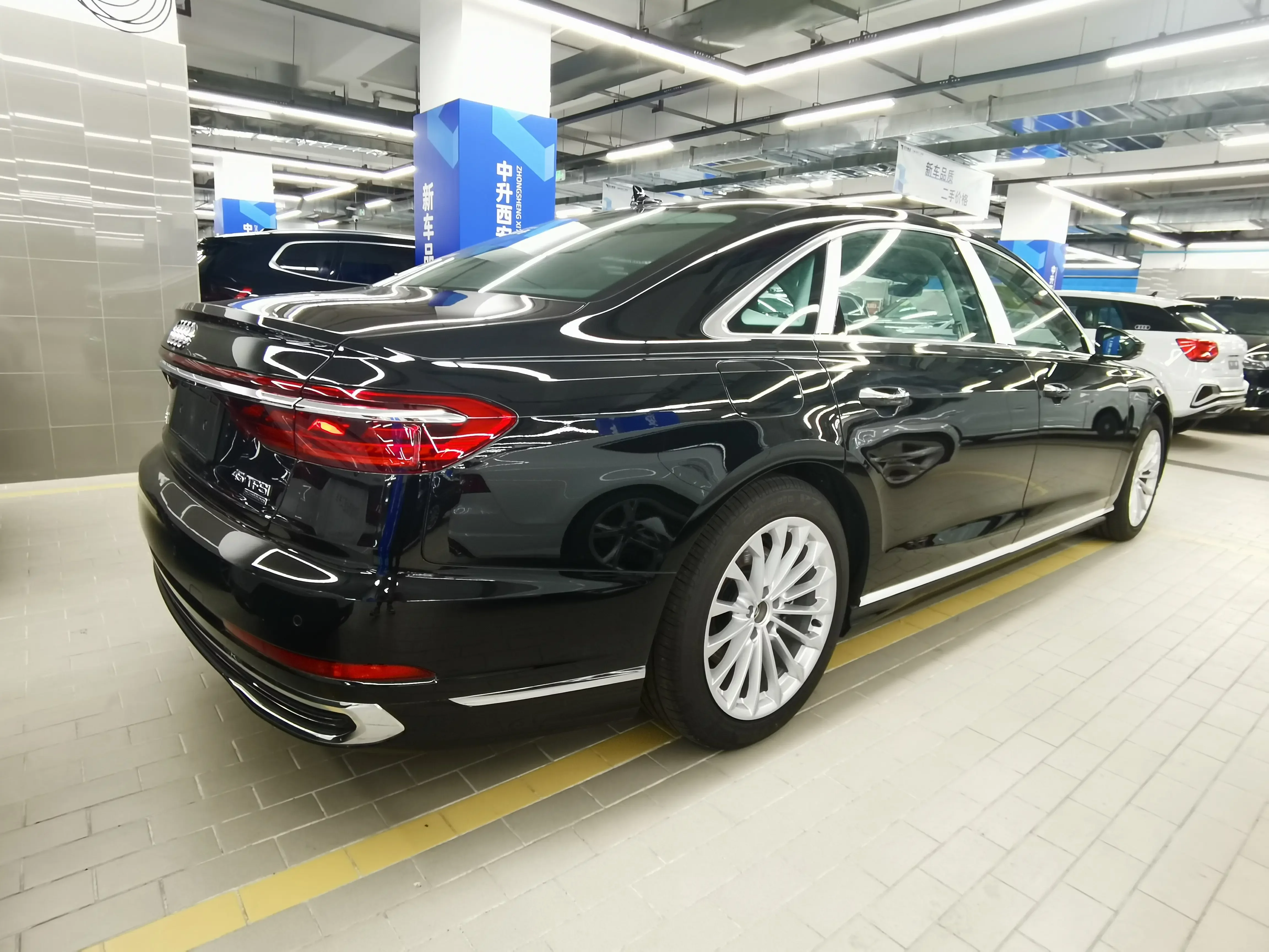 Audi A8