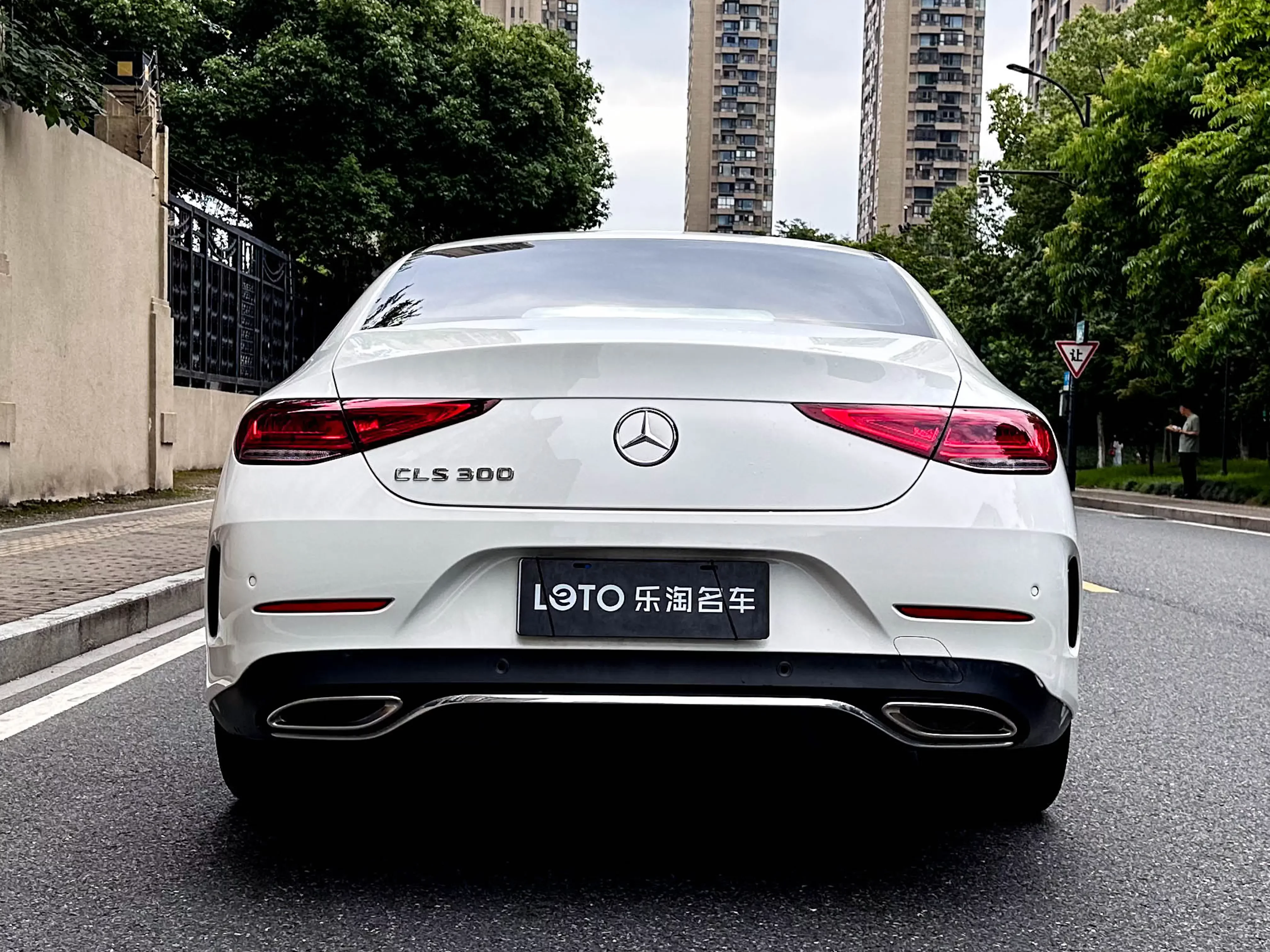 Mercedes-Benz CLS