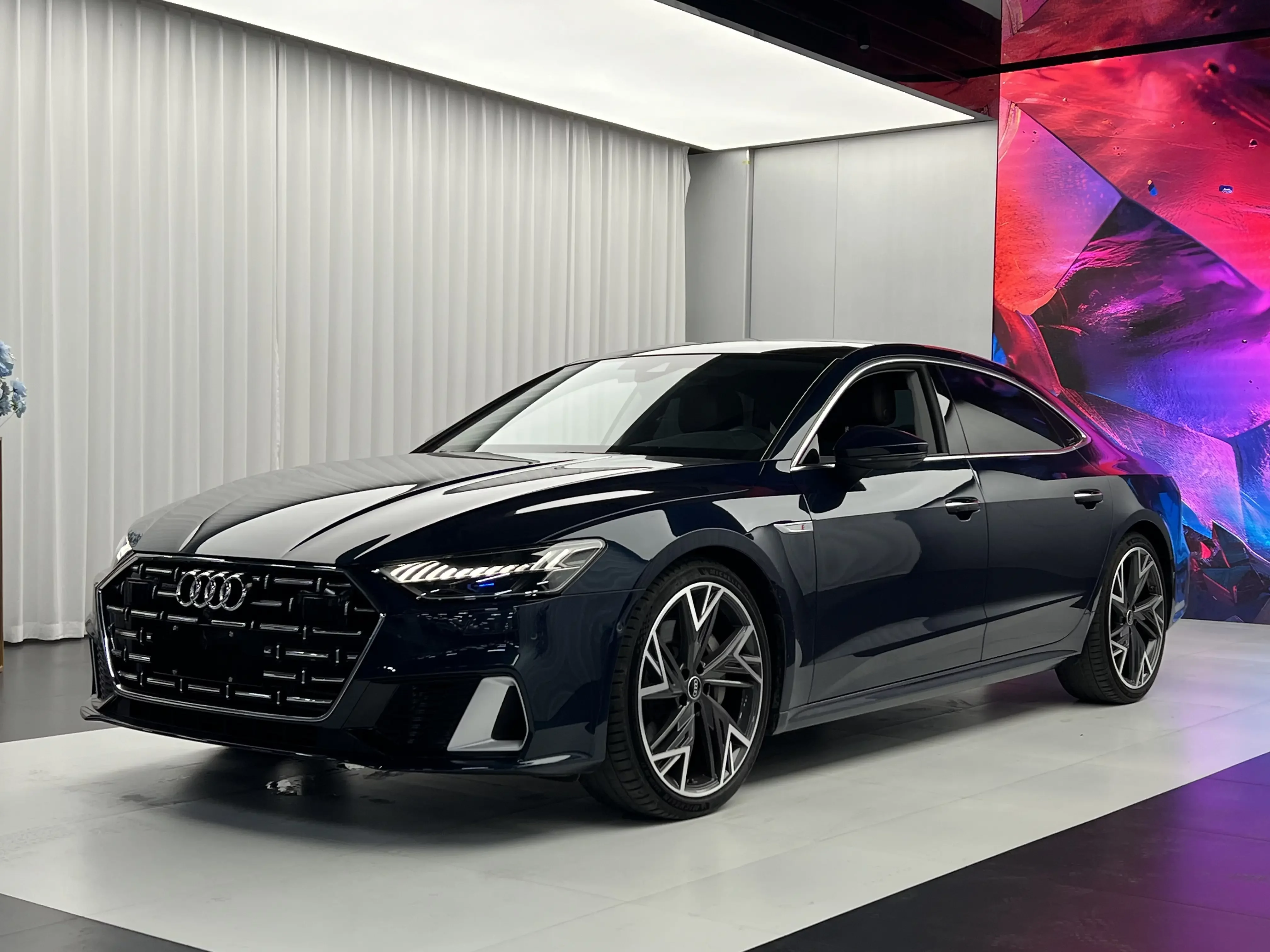 Audi A7L