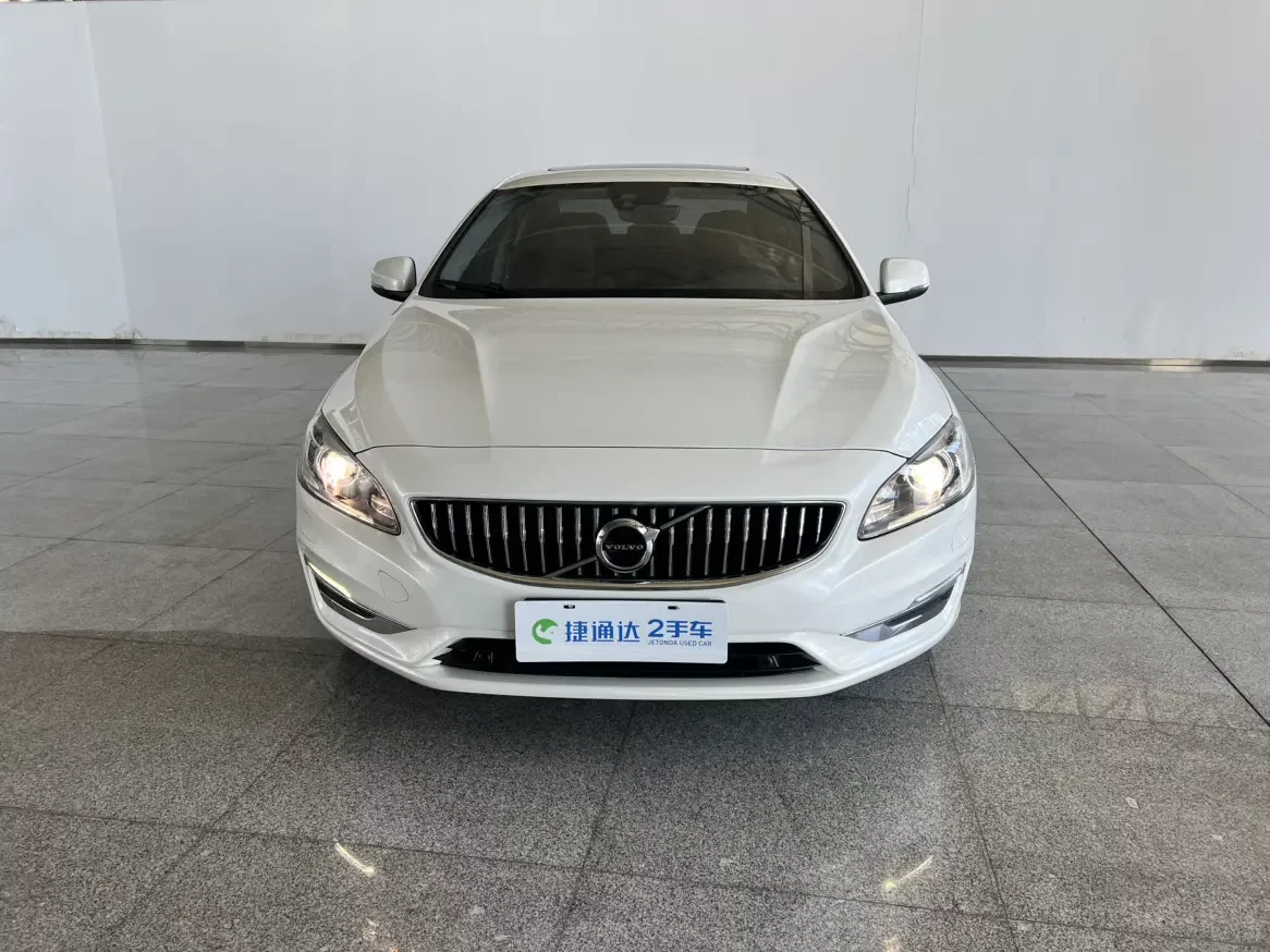 Volvo S60