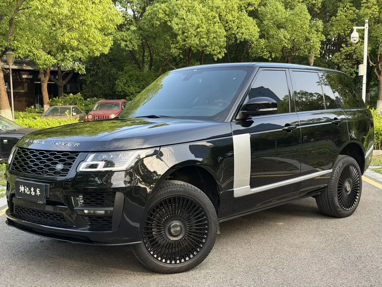 Land Rover range rover
