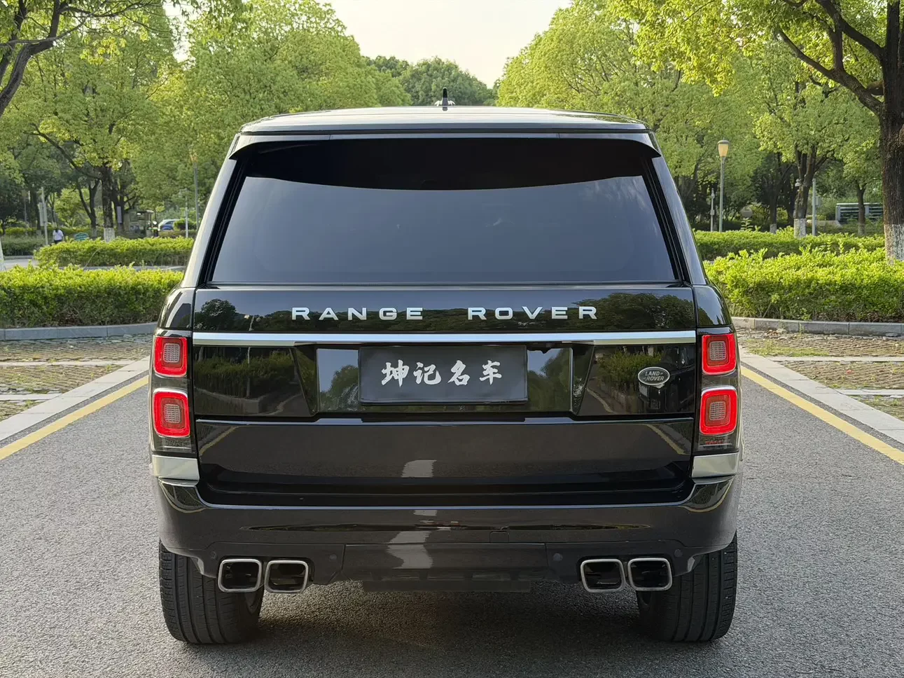 Land Rover range rover