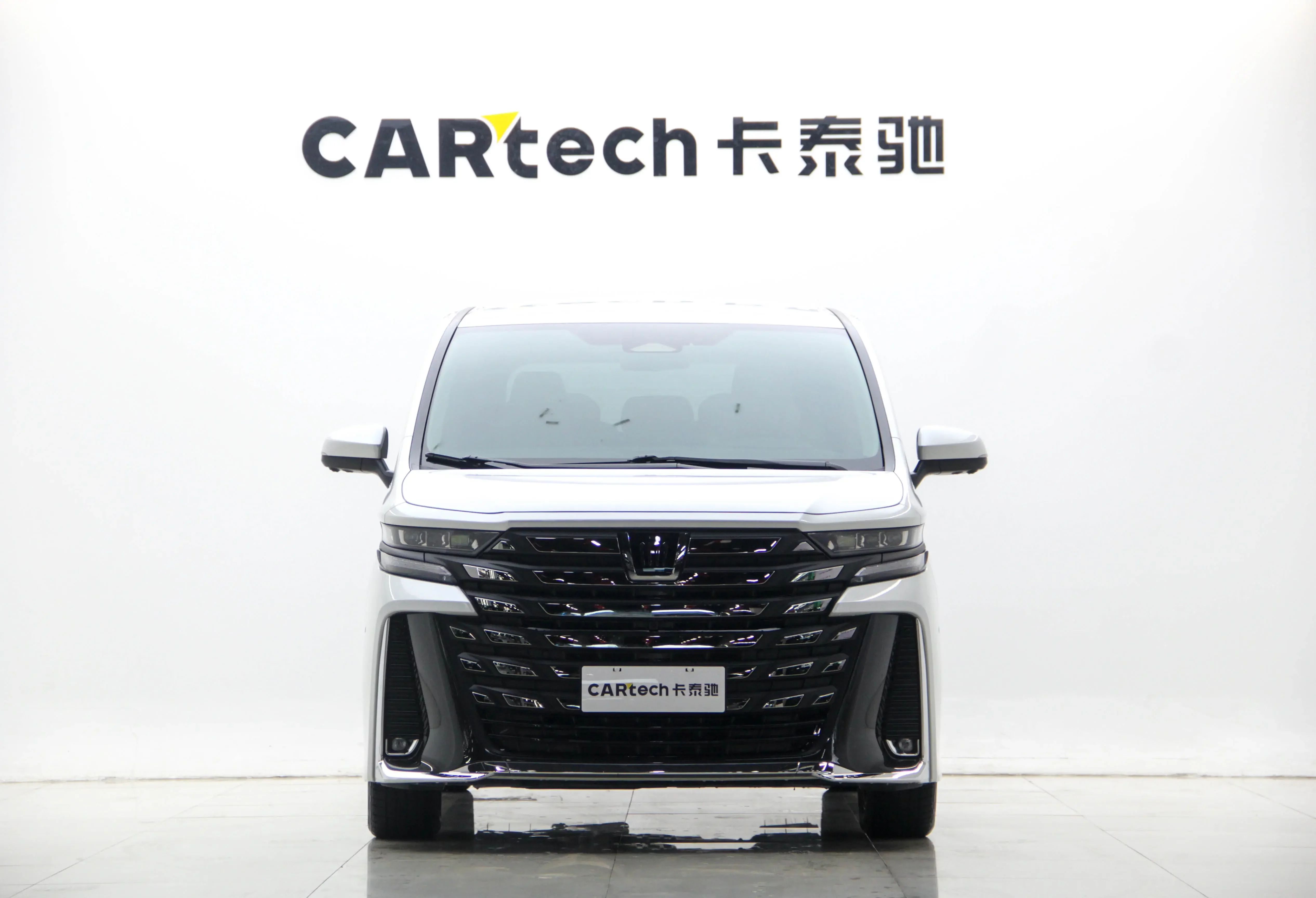 Toyota Crown Wellfire