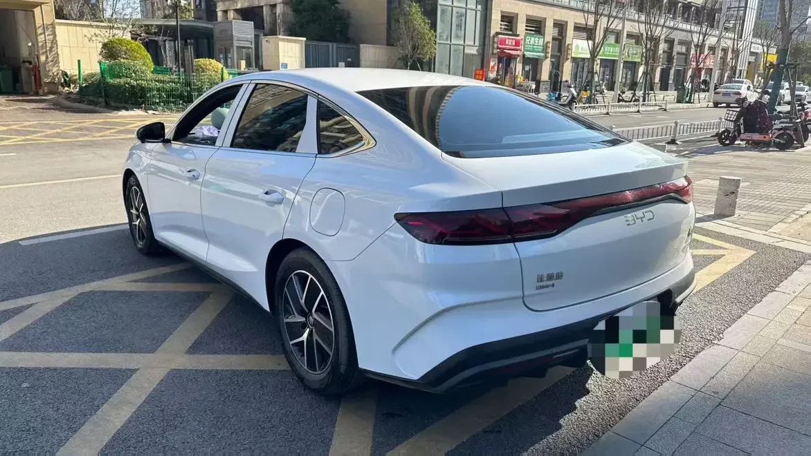 BYD Qin L DM