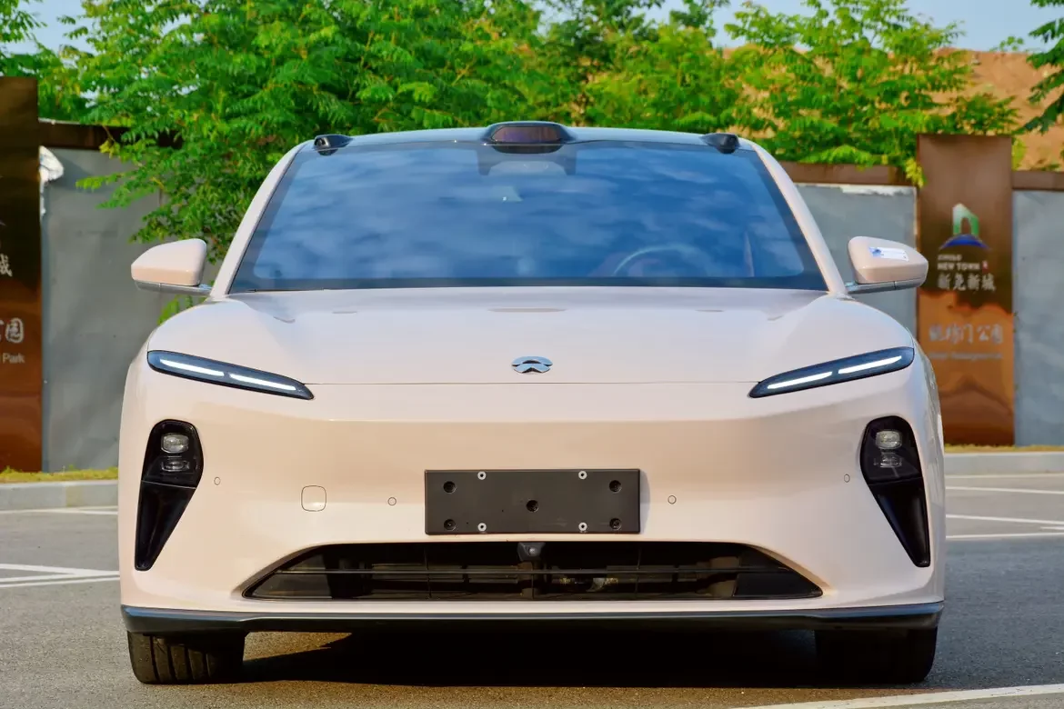 NIO ET5T  из Китая