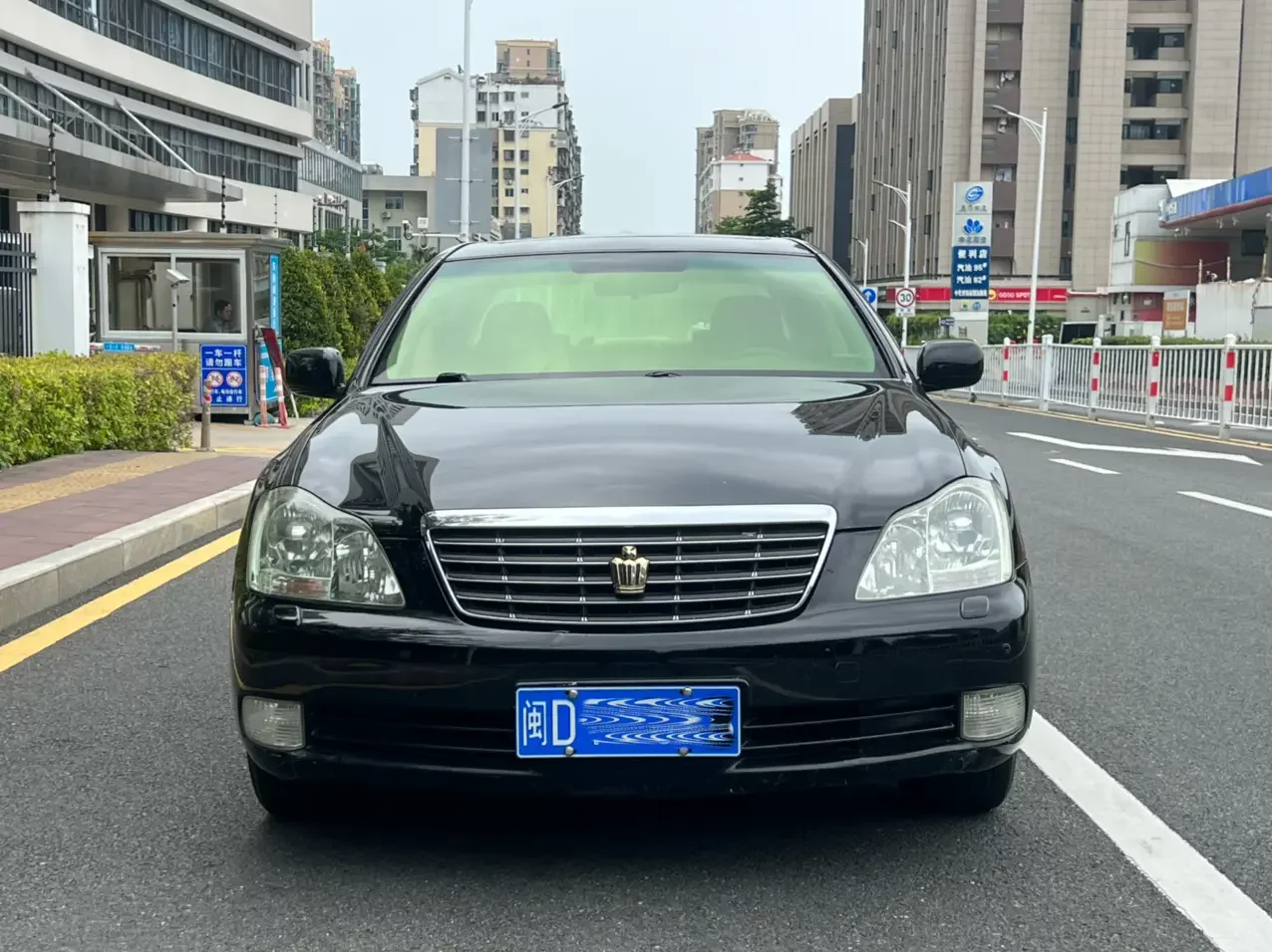 Toyota crown