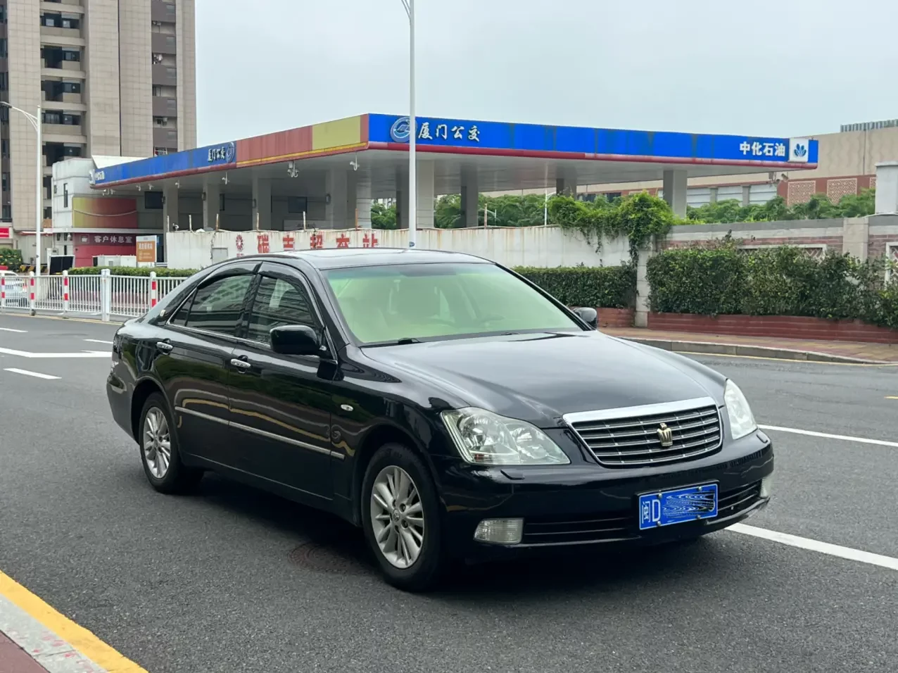 Toyota crown