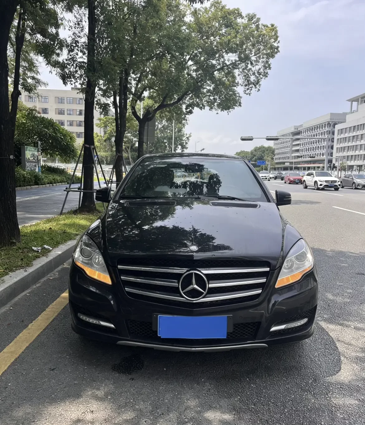 Mercedes-Benz R-Class