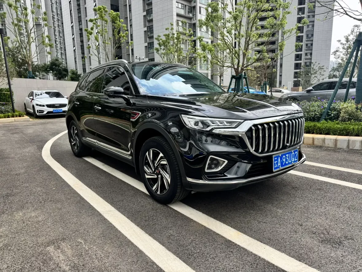 Hongqi HS5