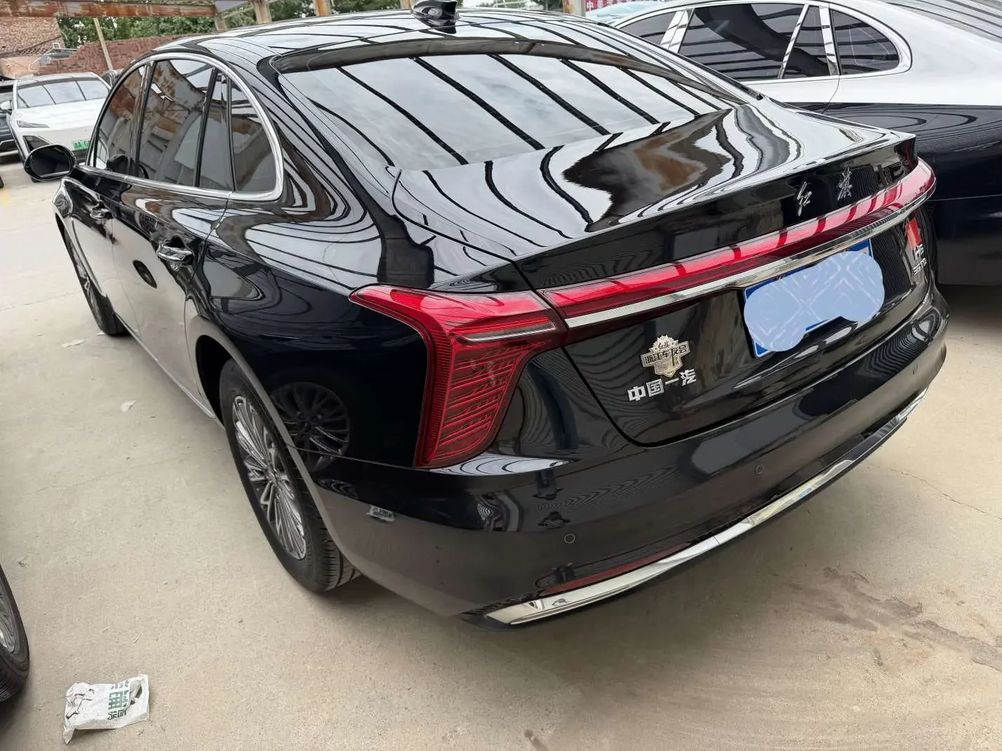 Hongqi H5