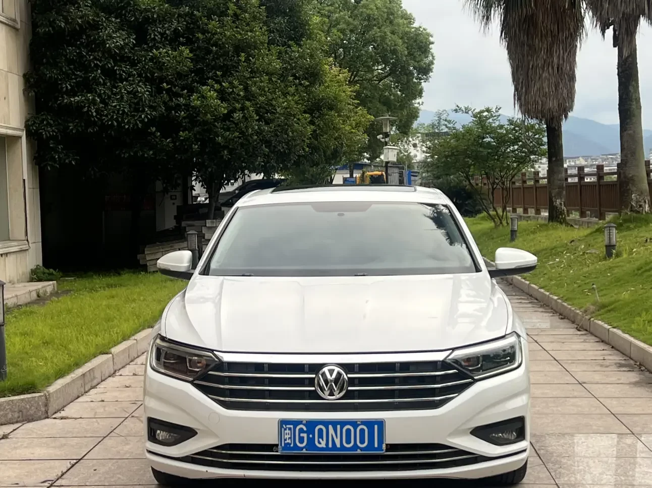 Volkswagen Sagitar