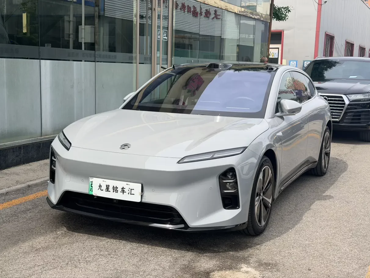 NIO ET5T