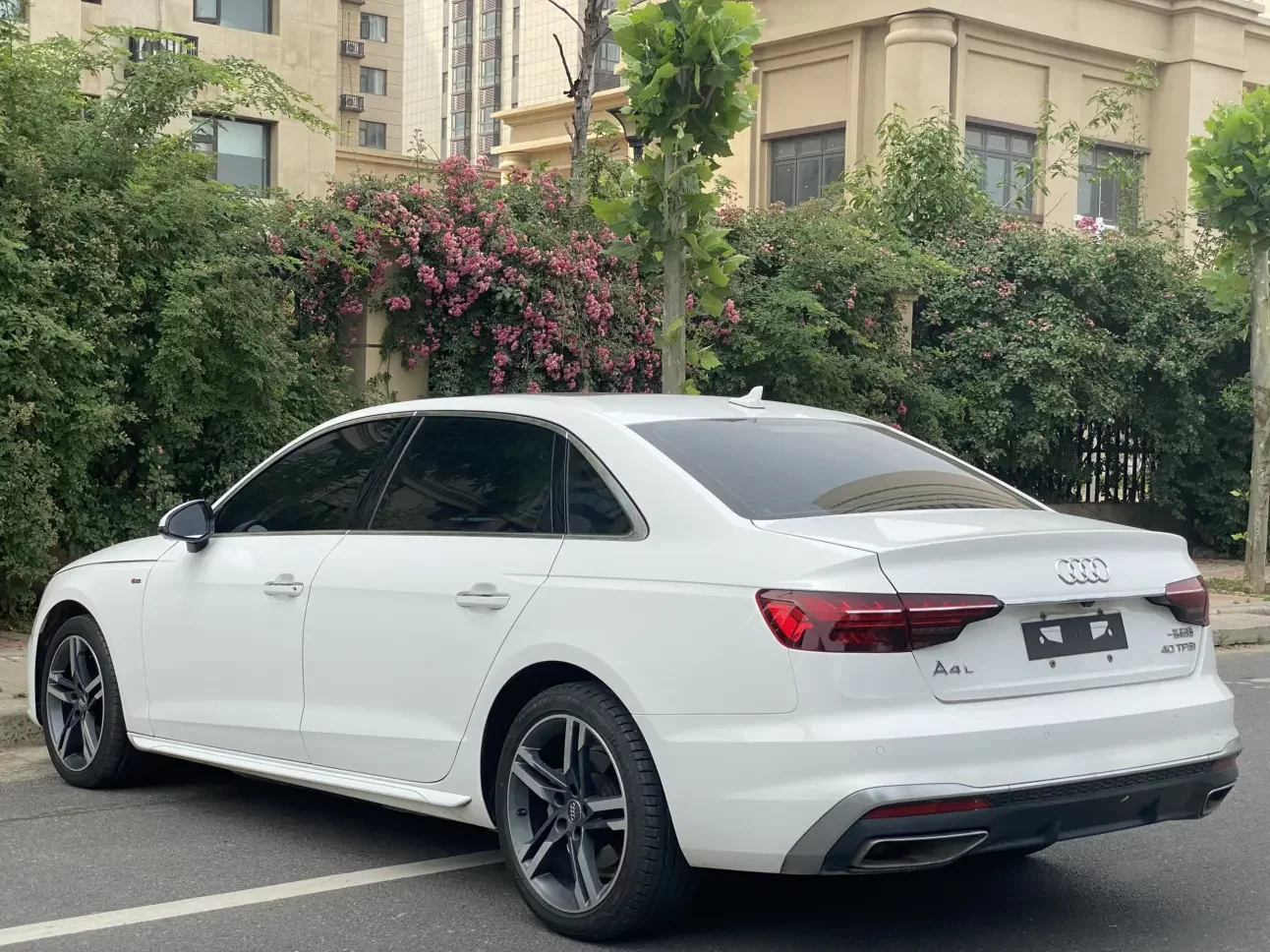 Audi A4L