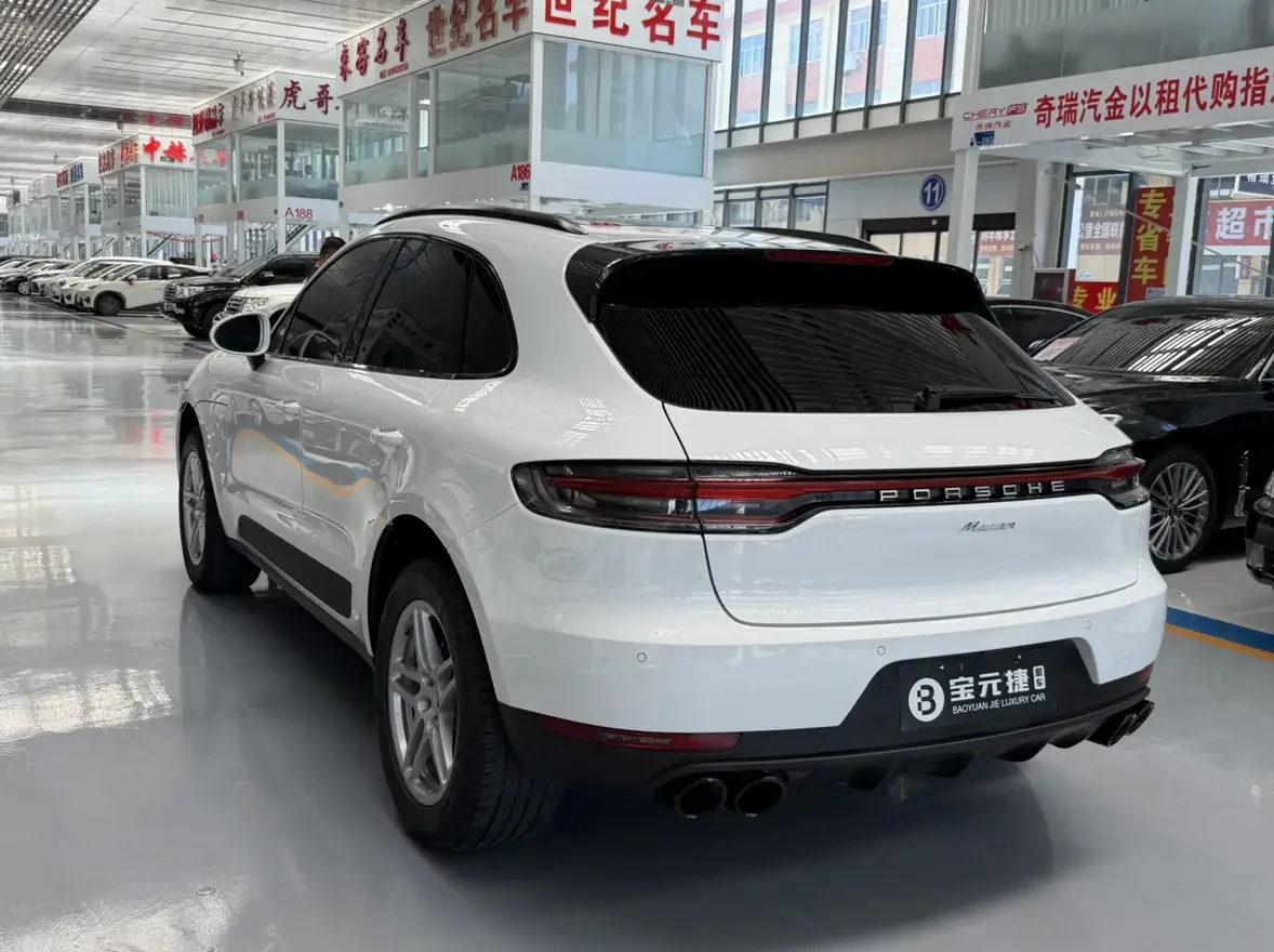 Porsche Macan