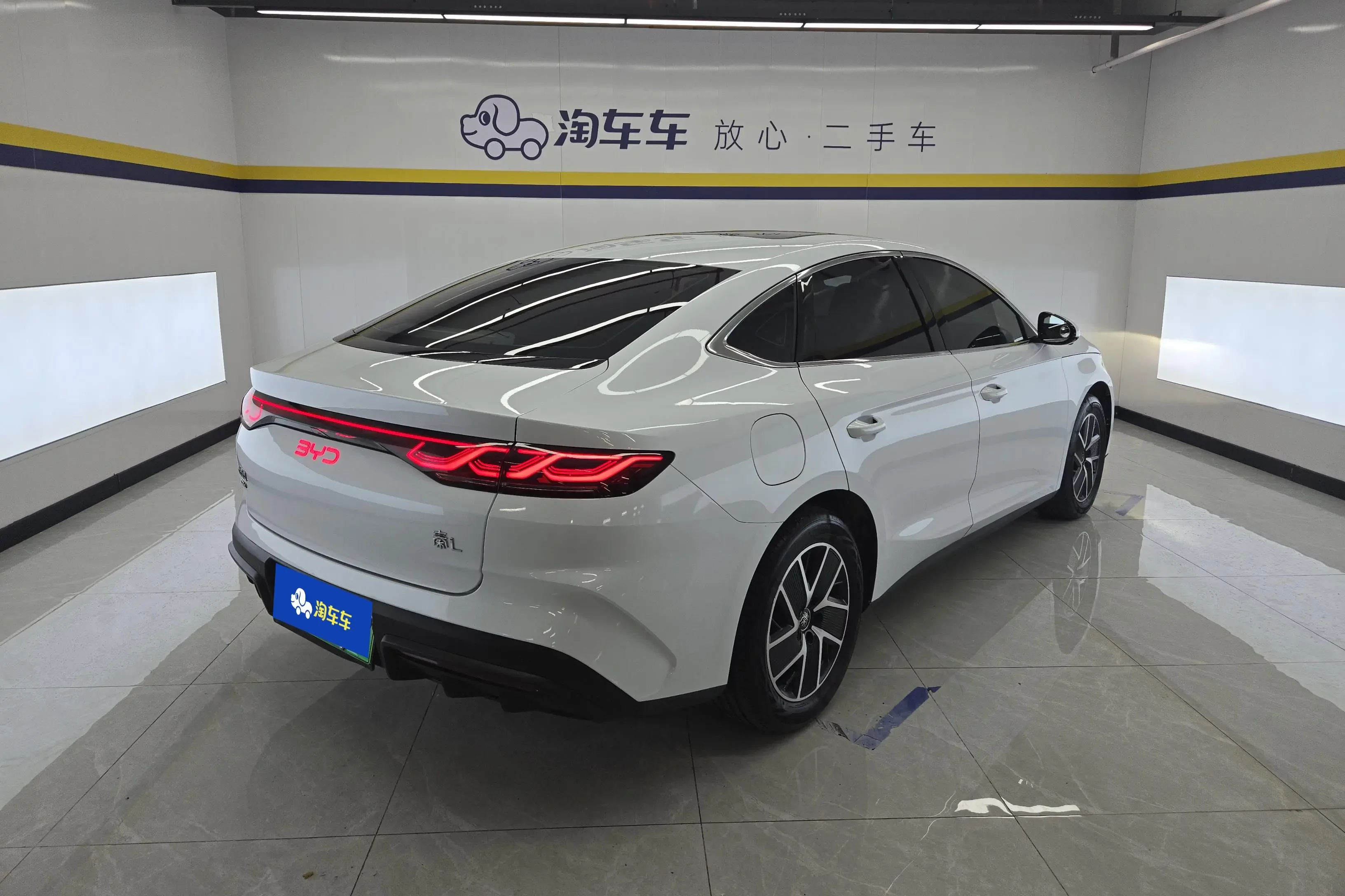 BYD Qin L DM