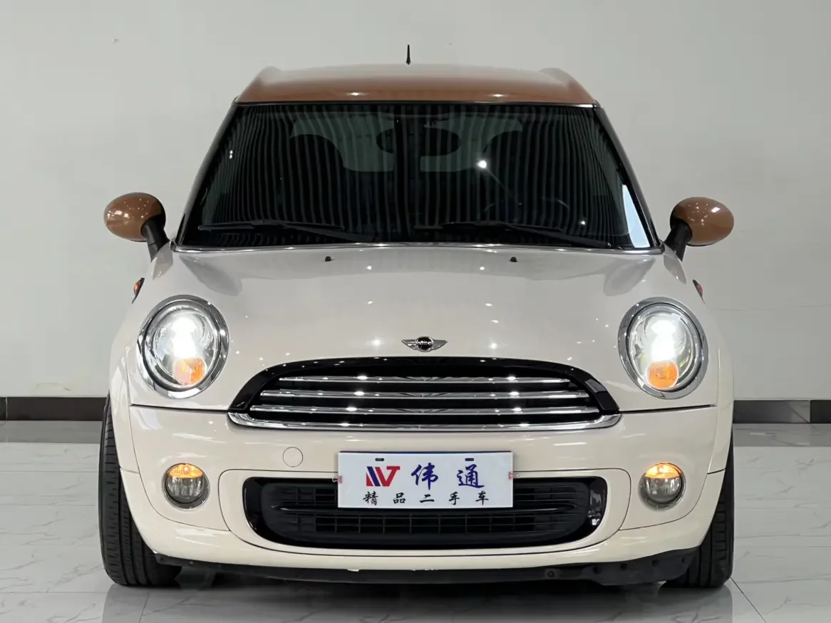 MINI CLUBMAN