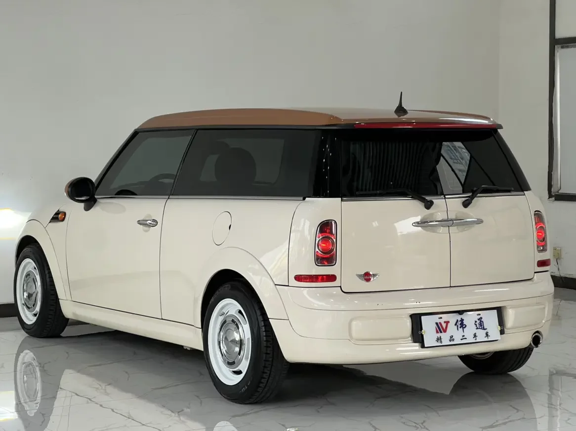 MINI CLUBMAN