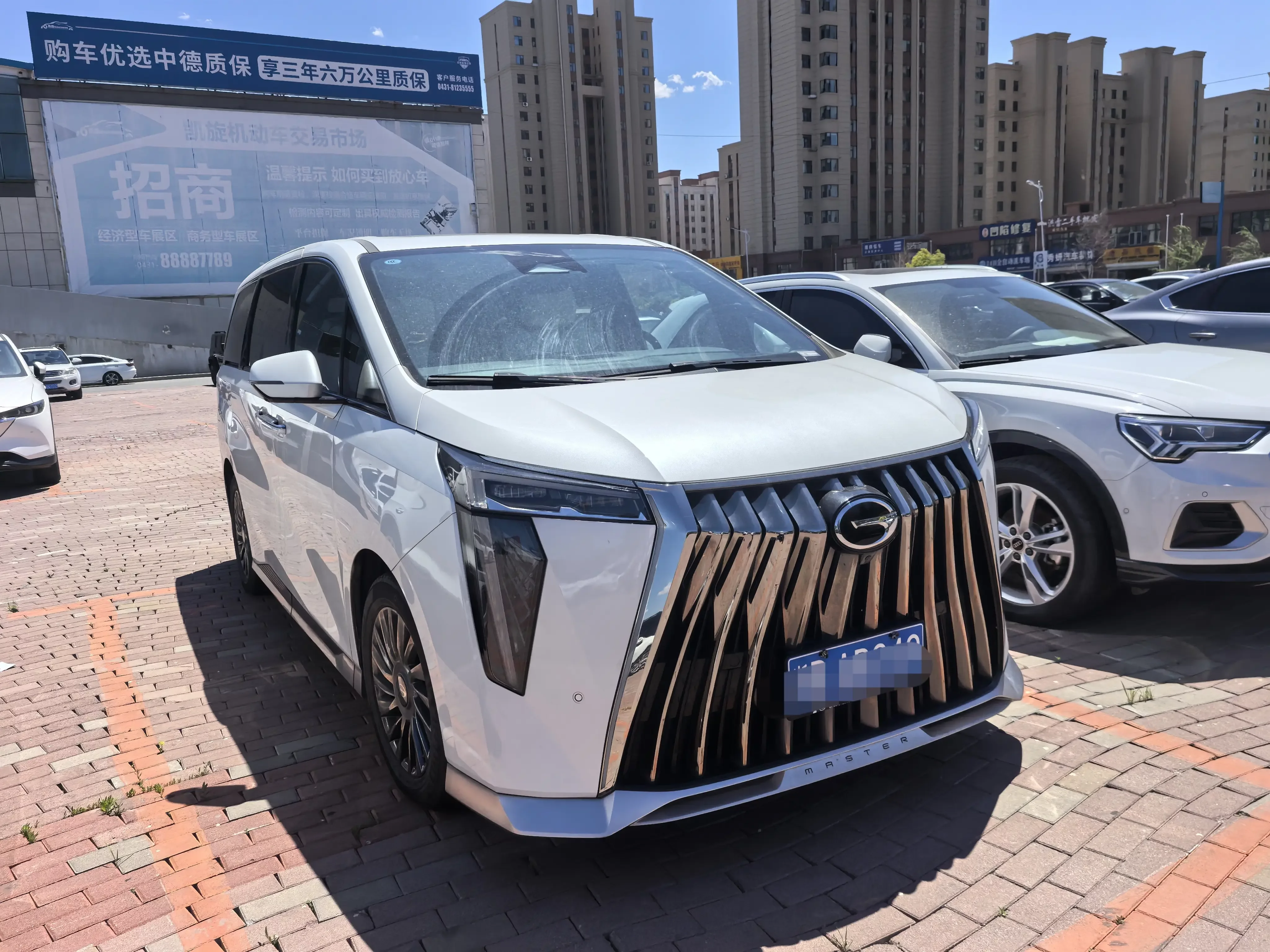 GAC Trumpchi M8