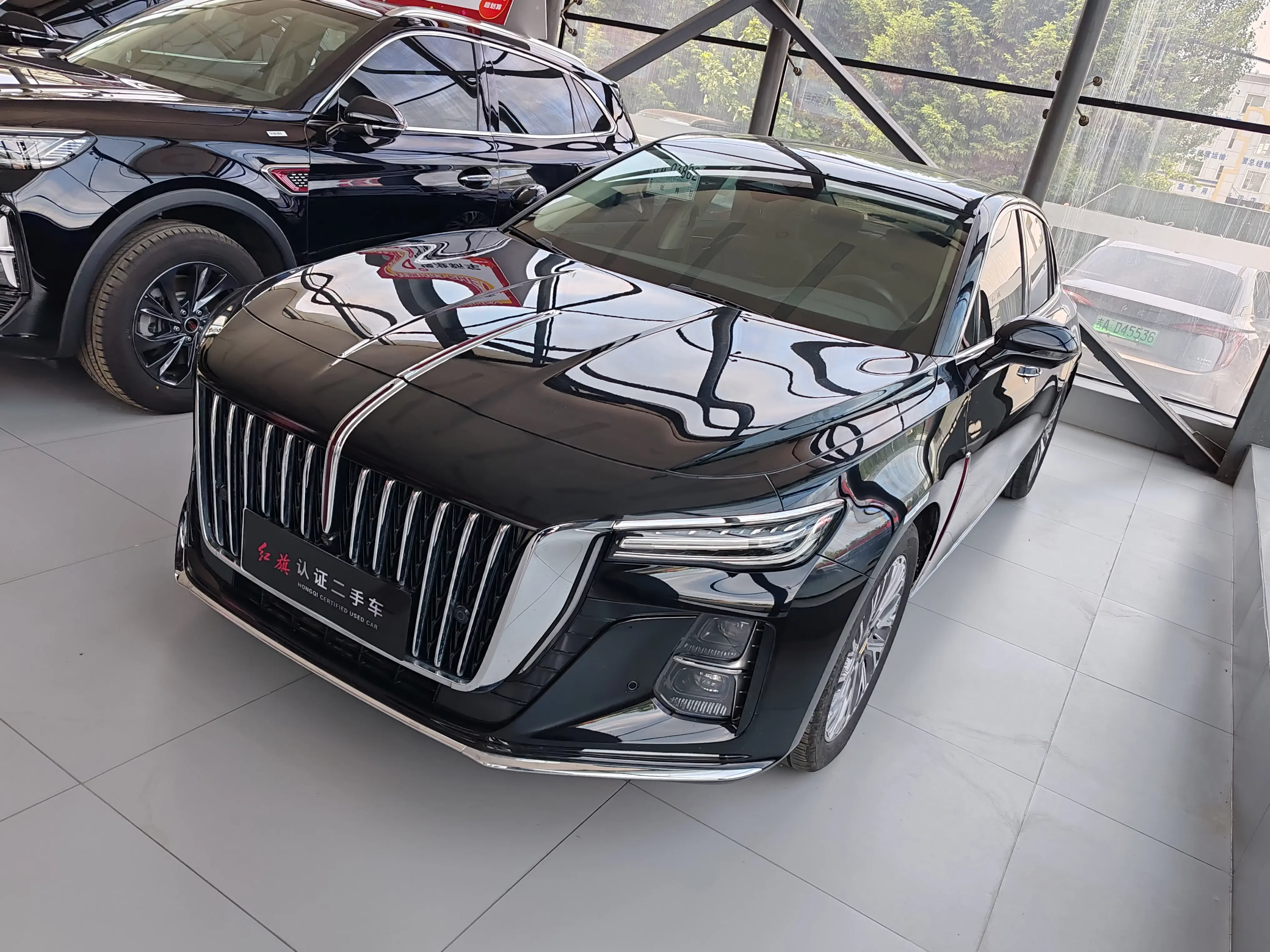 Hongqi H5