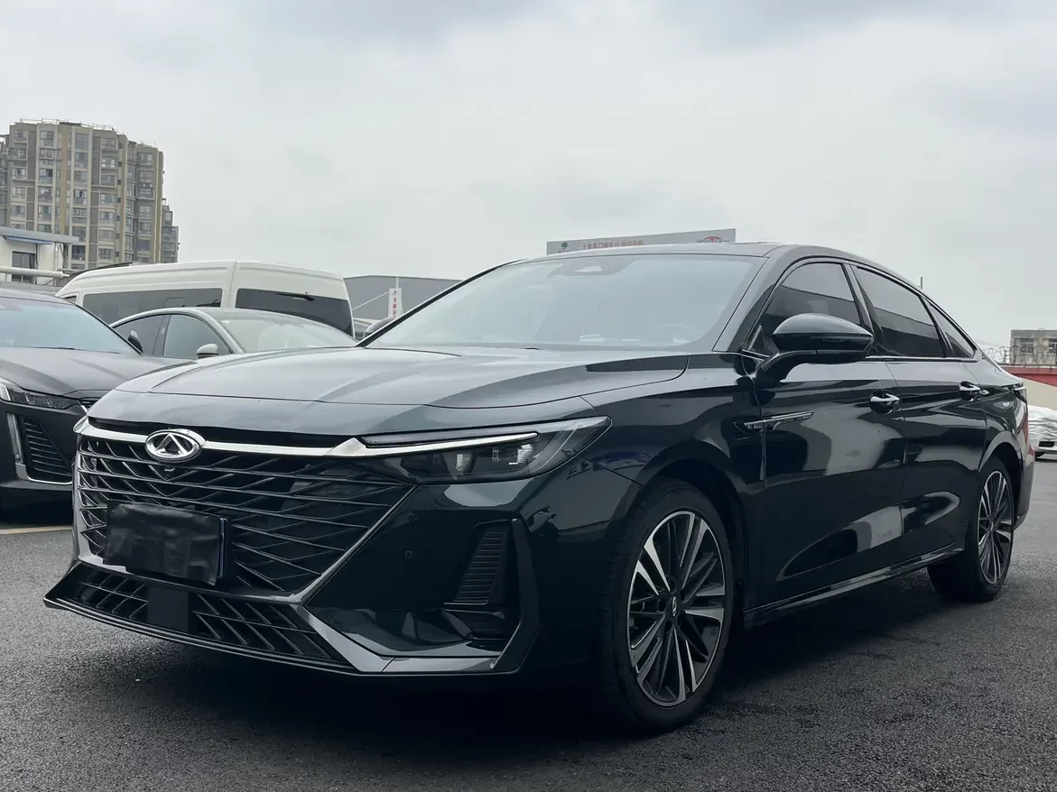 Chery Arrizo 8