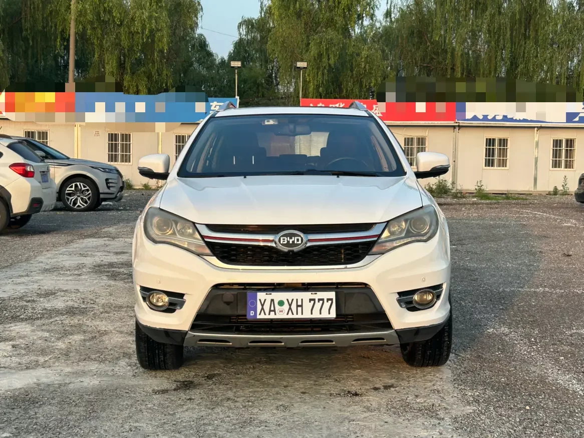 BYD S7
