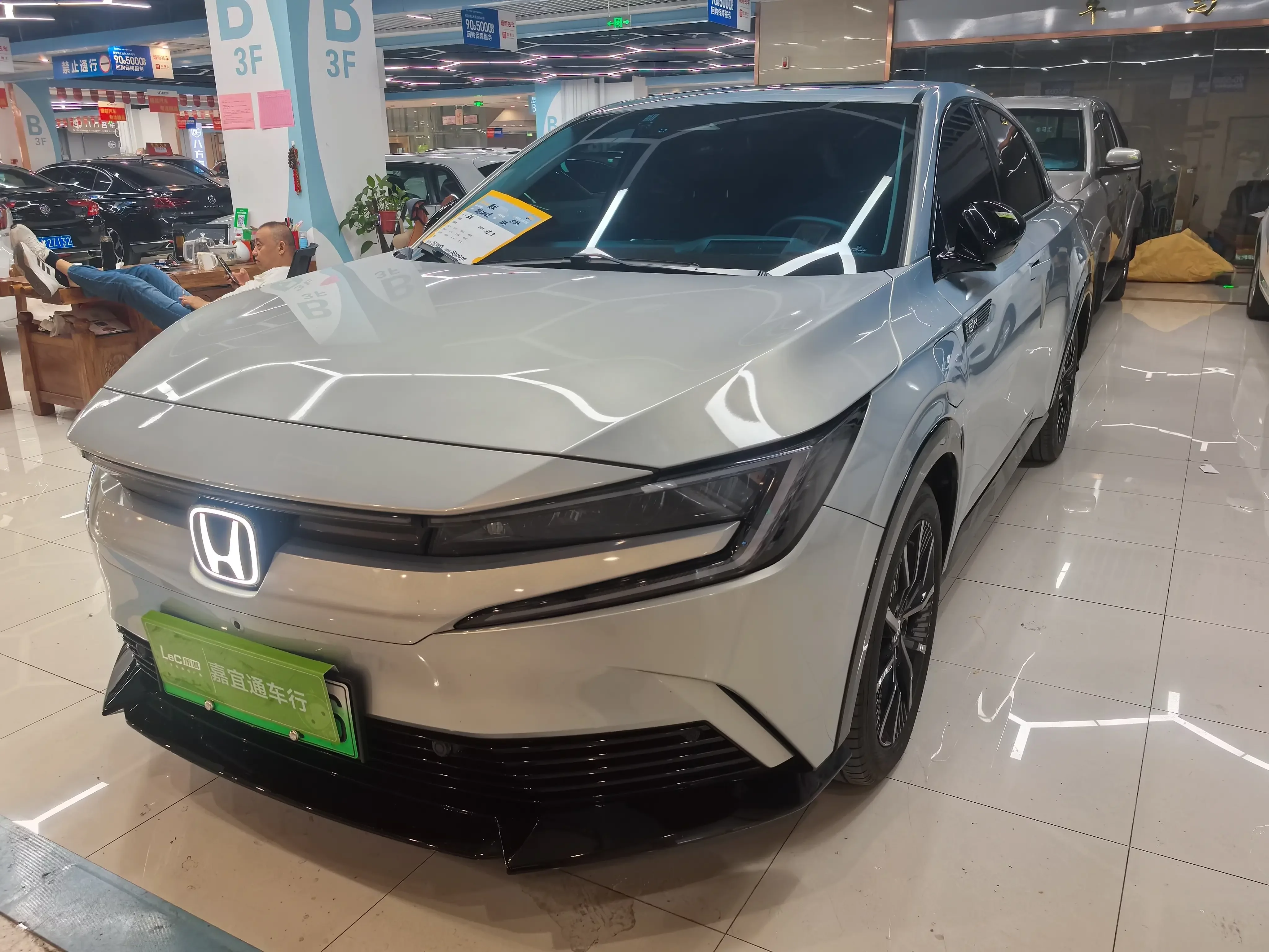 Honda e:NP2 Ji Pai 2