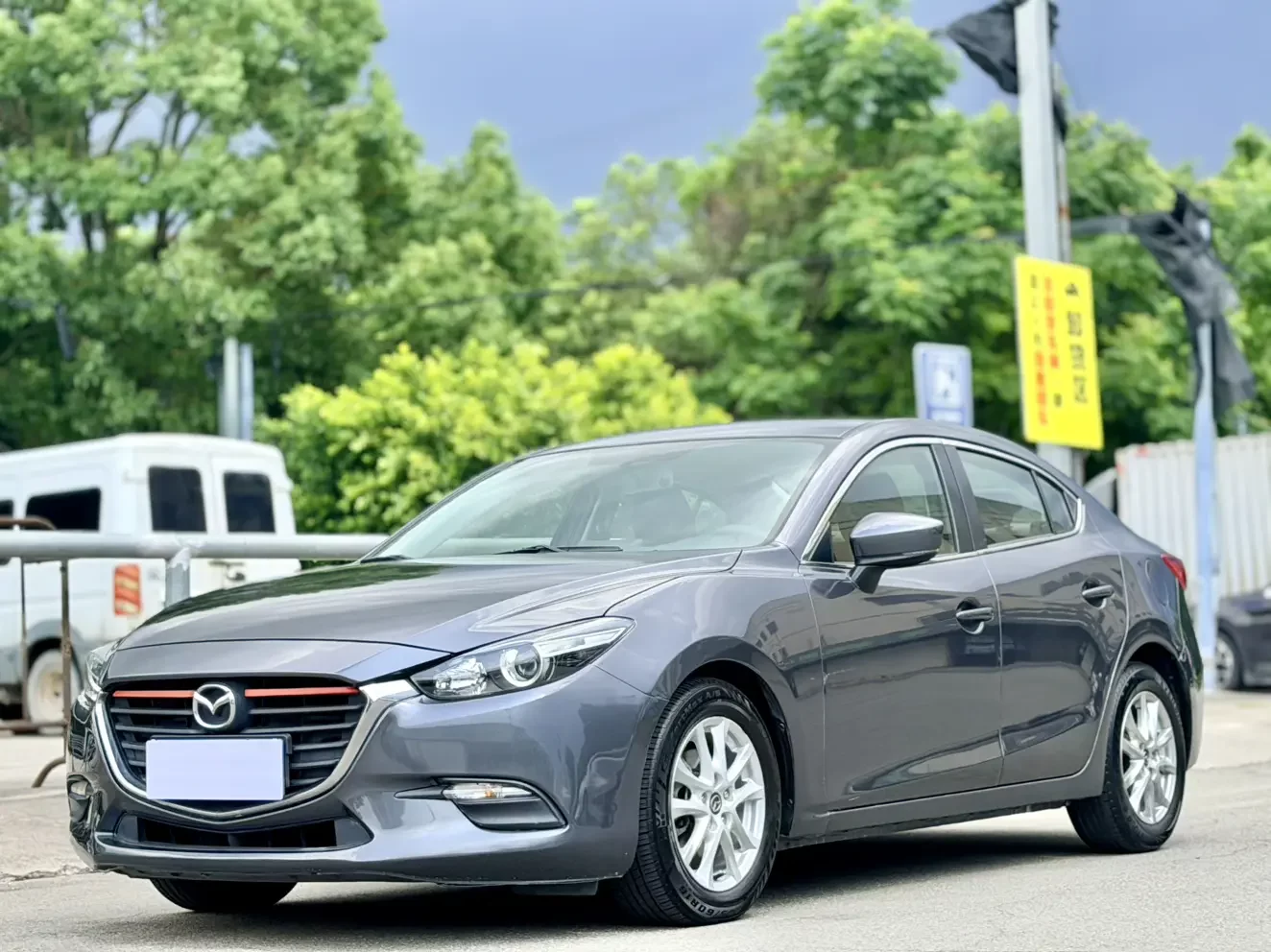 Mazda Axela