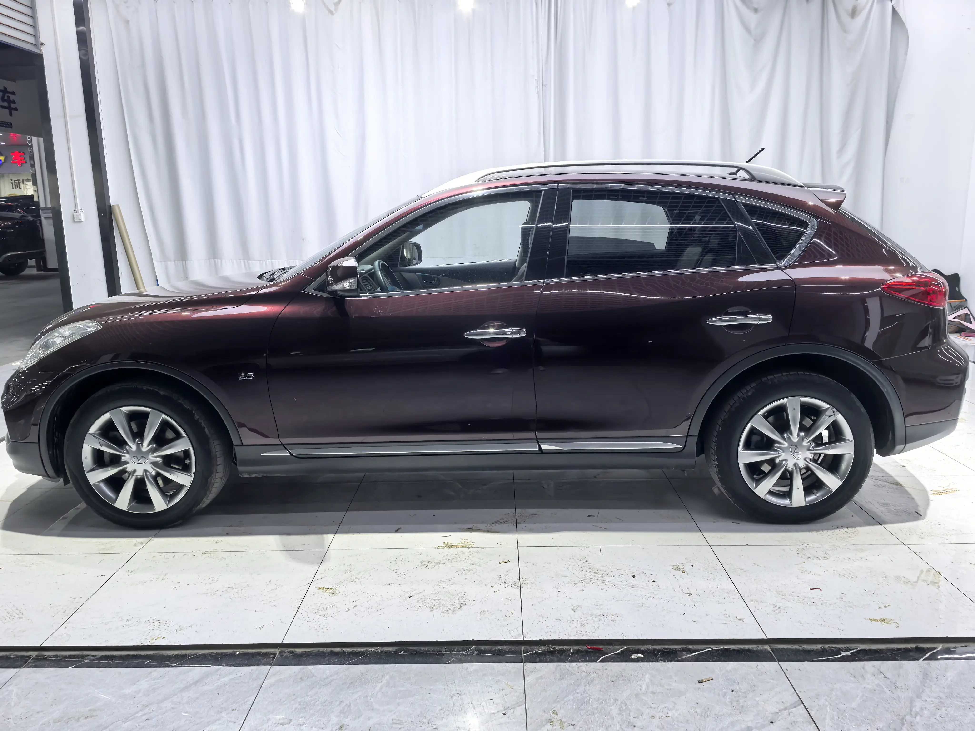Infiniti QX50